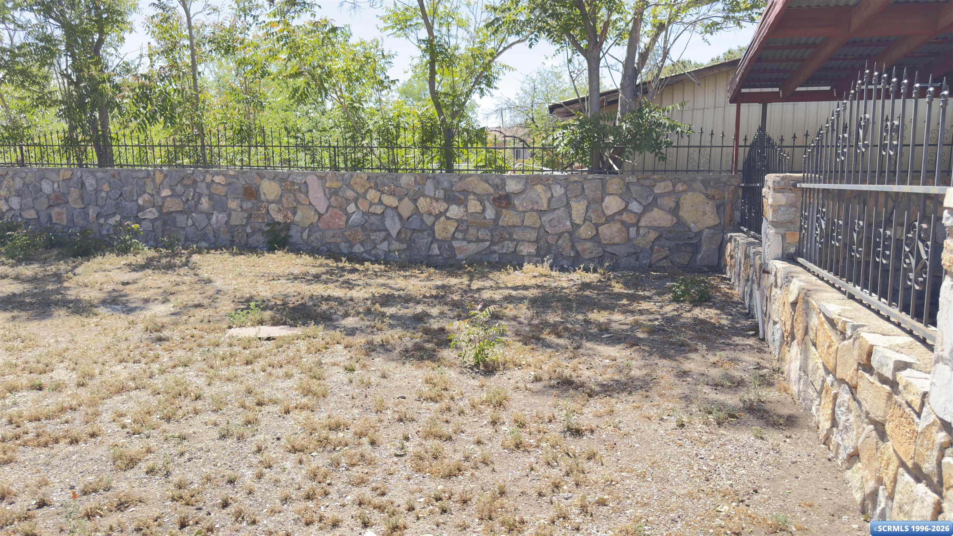 915 Corbin Street, photograph 6