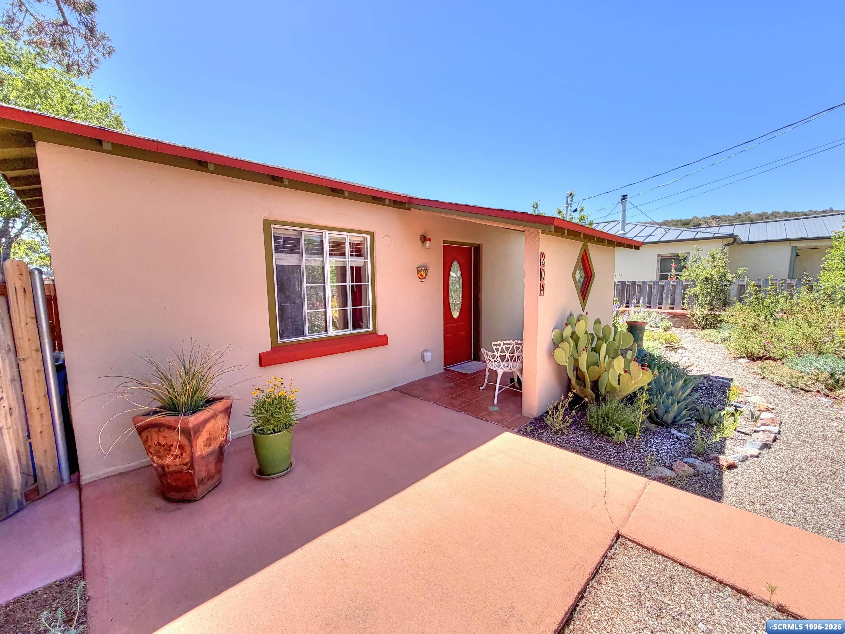 304 N E Street, photograph 39