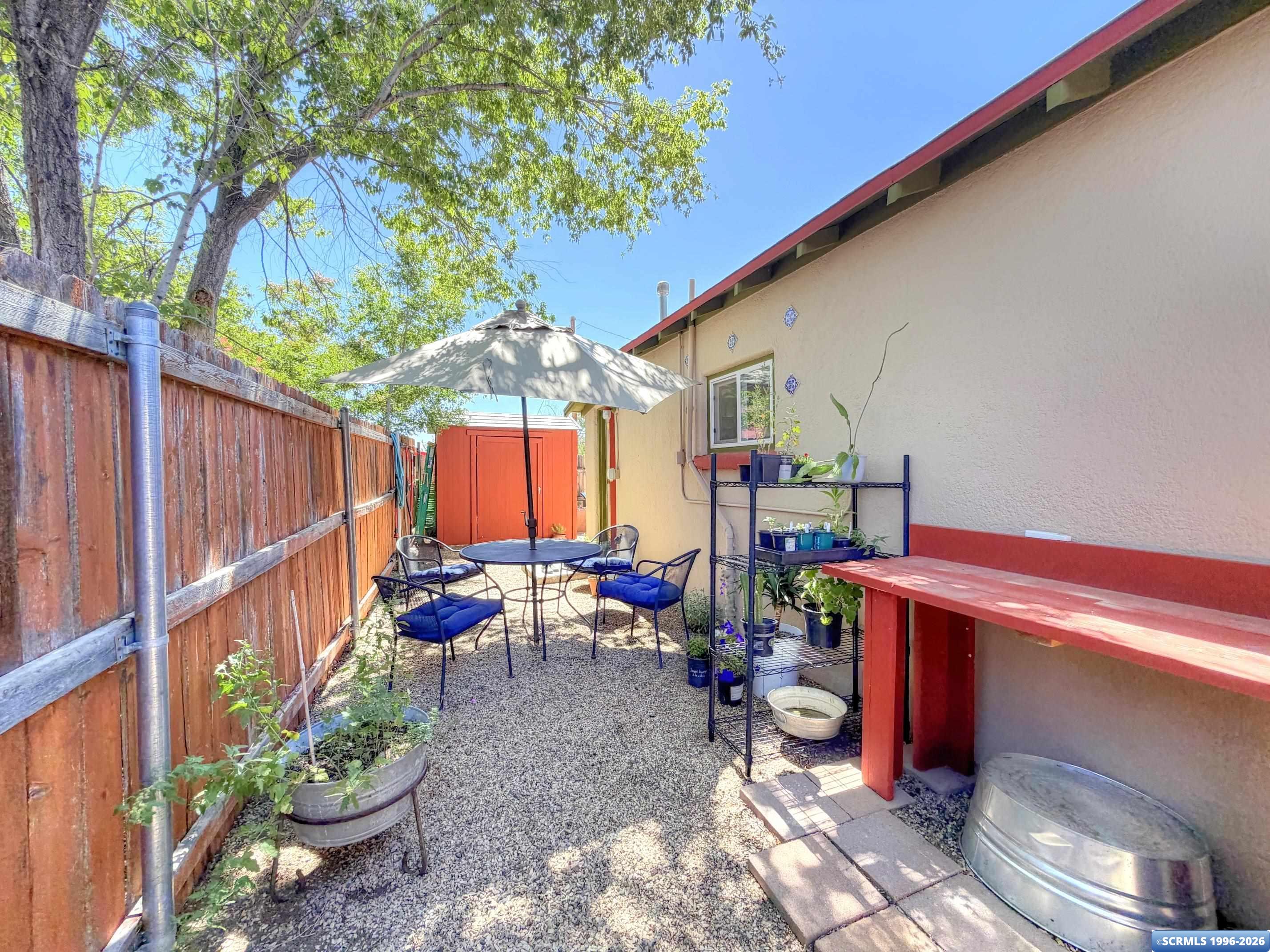 304 N E Street, photograph 29
