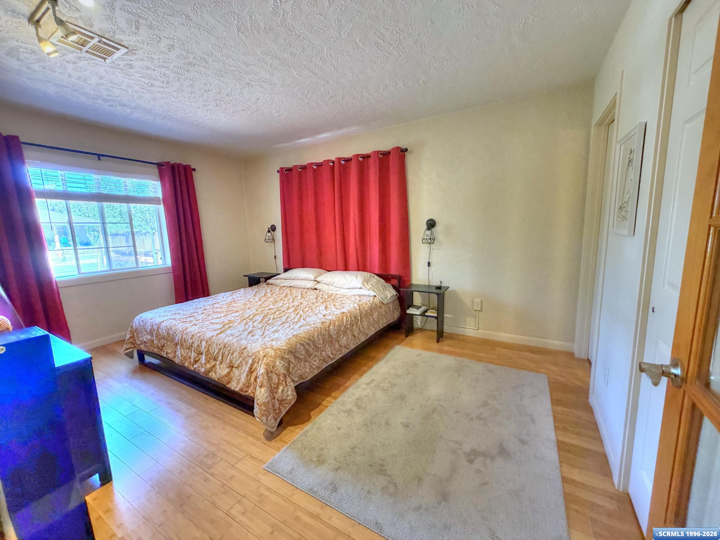 304 N E Street, photograph 17