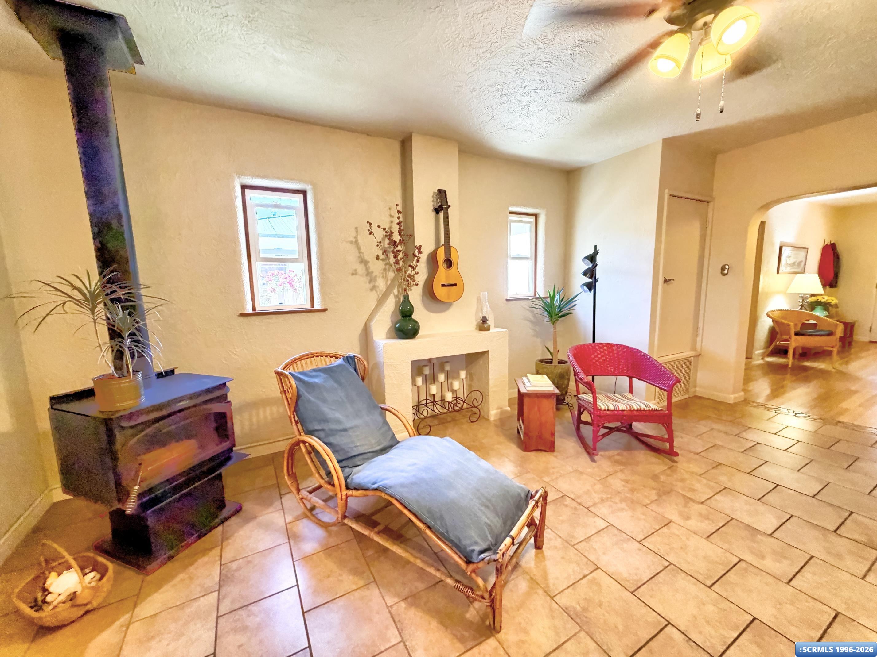 304 N E Street, photograph 9