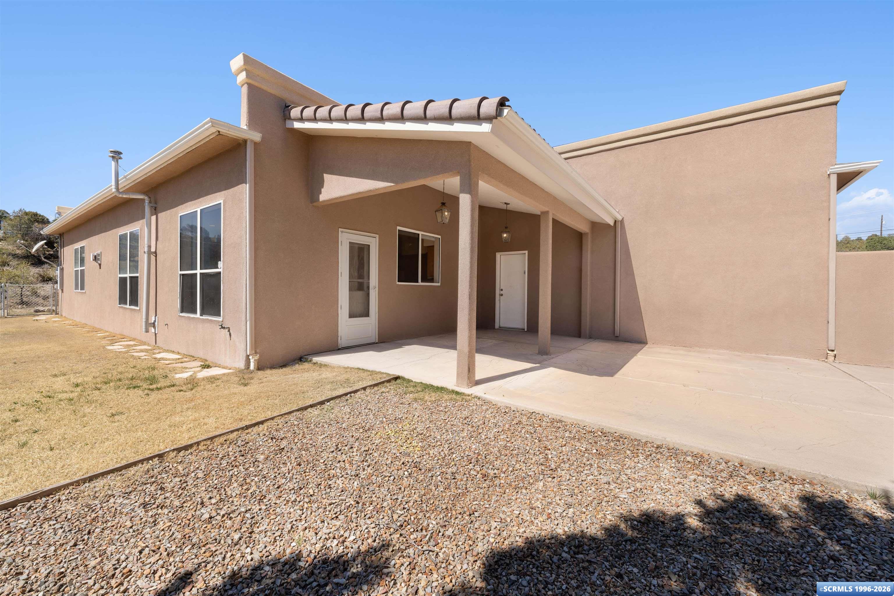 4761 Grandview Road, photograph 42