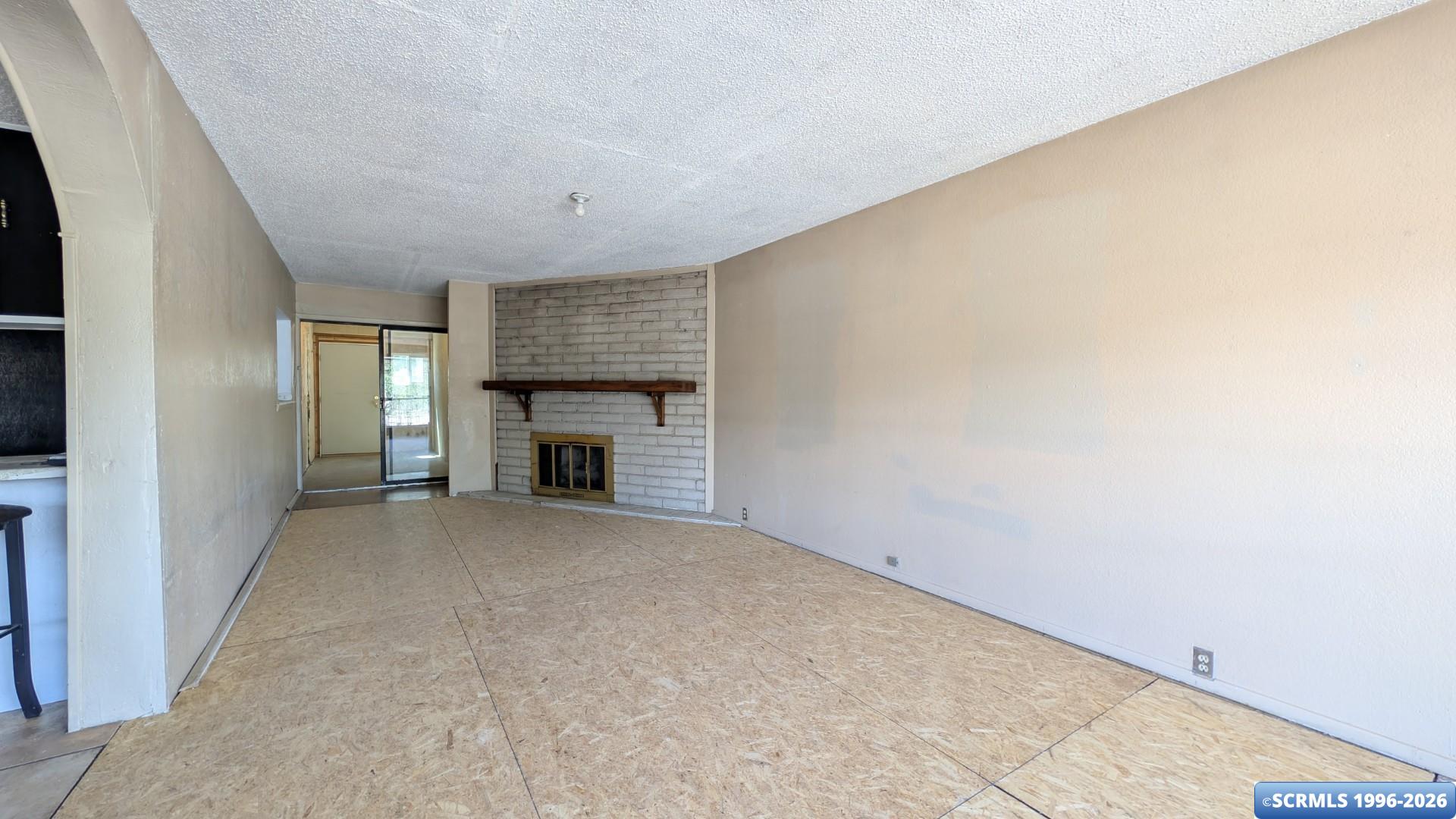 404 Diamond Street, photograph 4