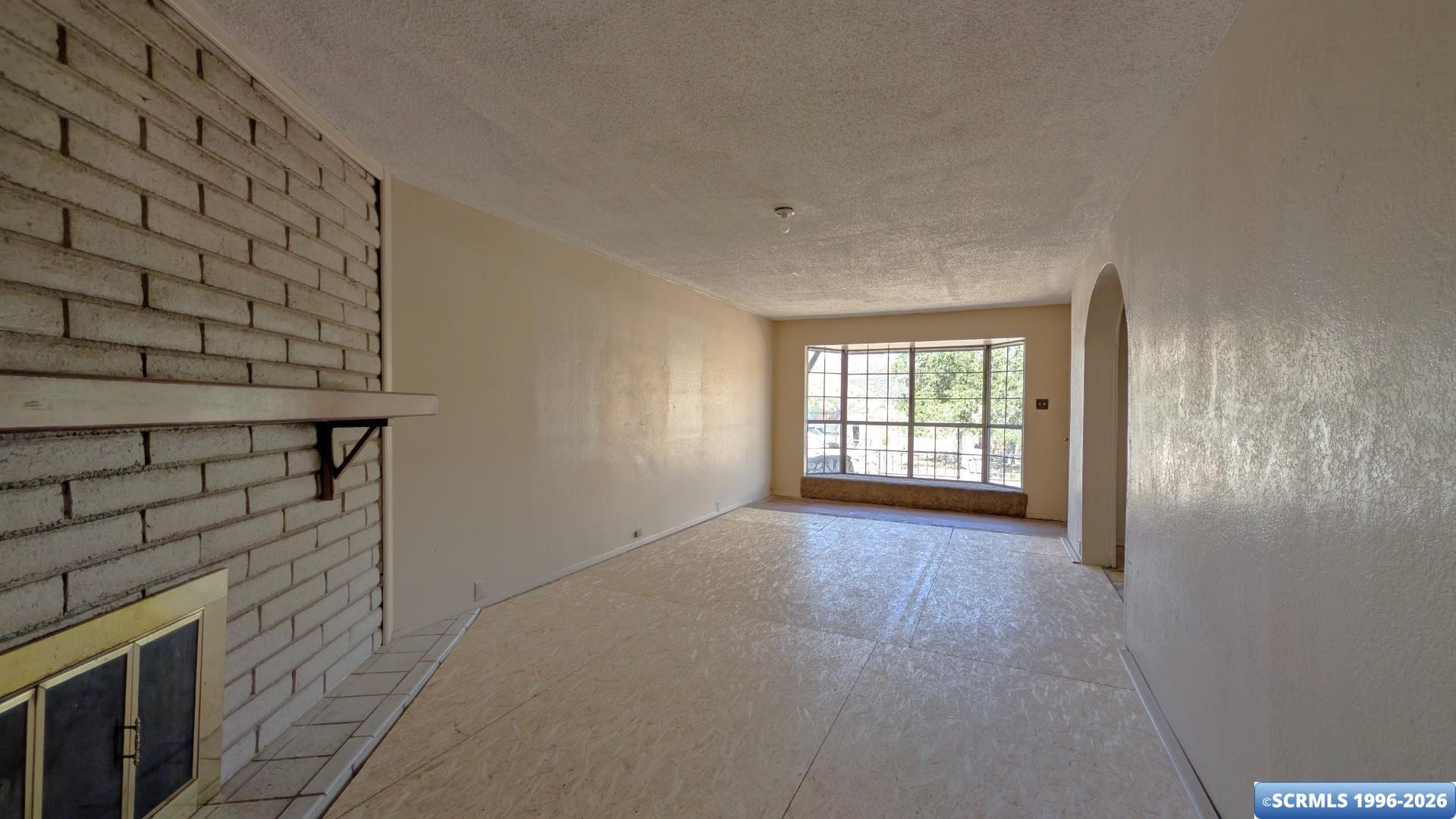 404 Diamond Street, photograph 5