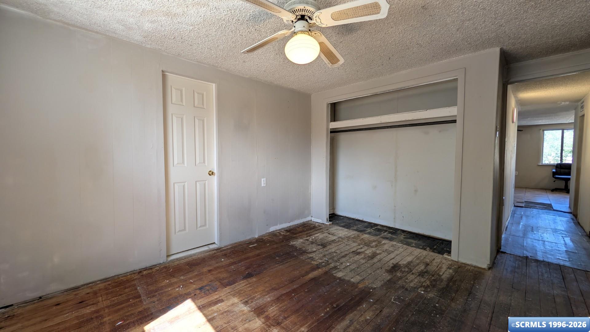 404 Diamond Street, photograph 22