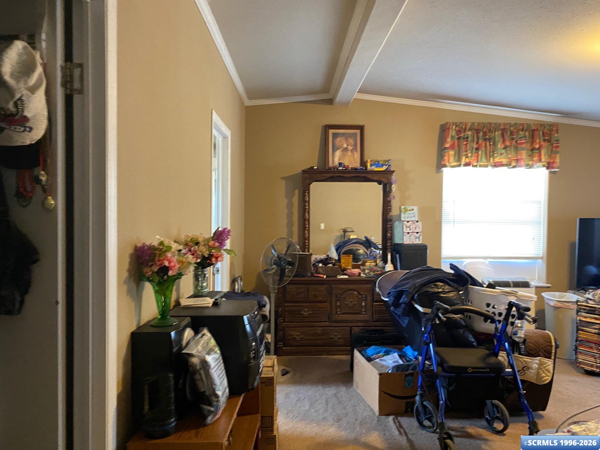4 Easy Street, photograph 9