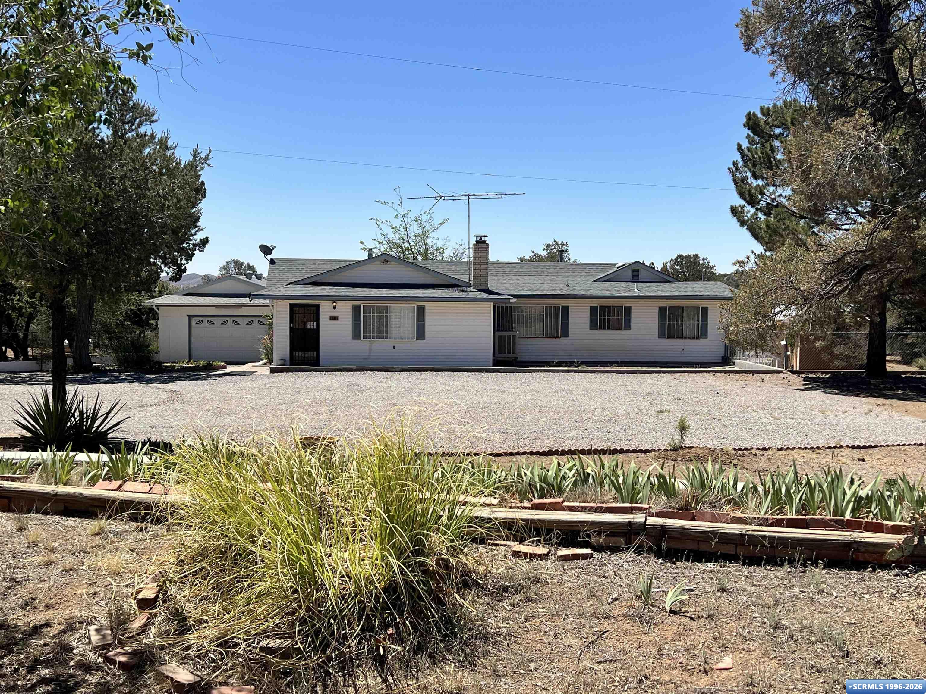 40 Rodeo Road, photograph 2