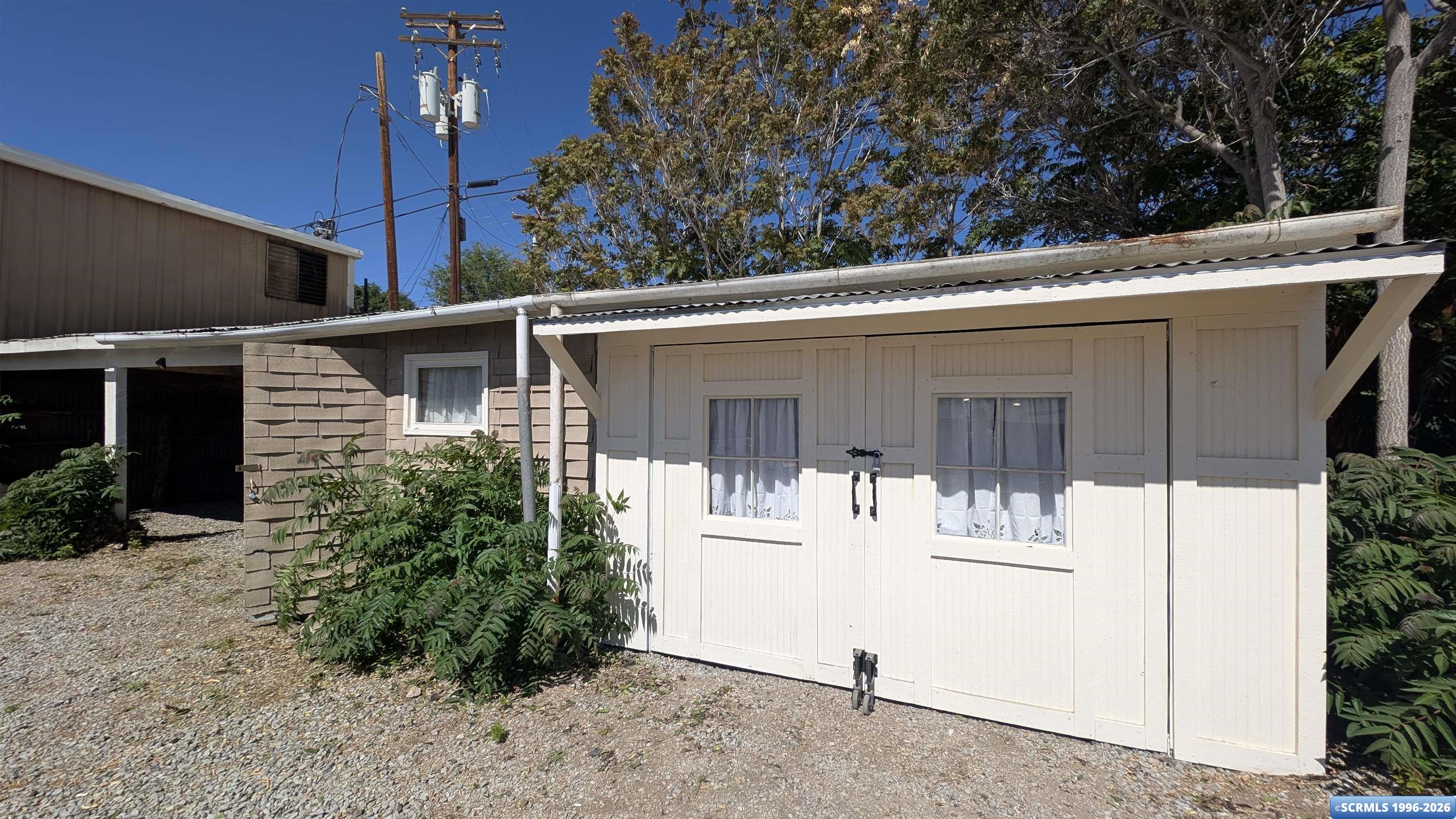 202 S Bullard Street, photograph 21