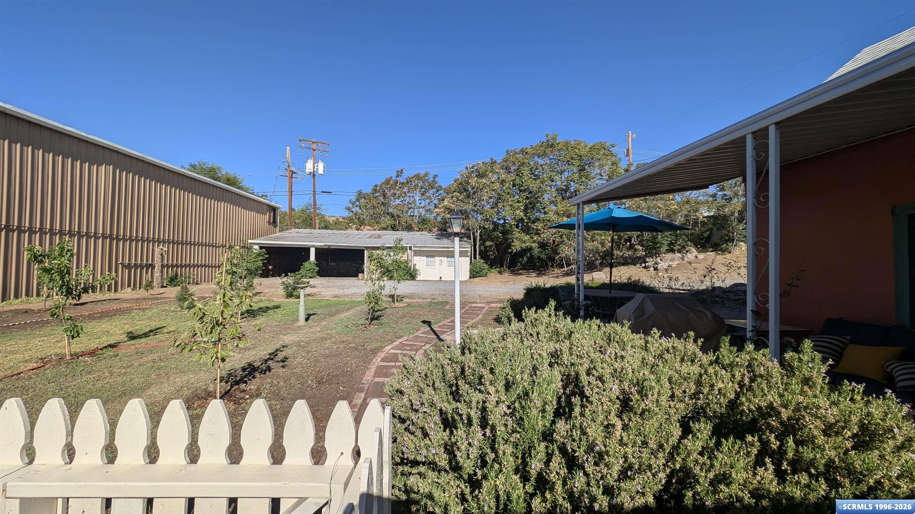 202 S Bullard Street, photograph 24