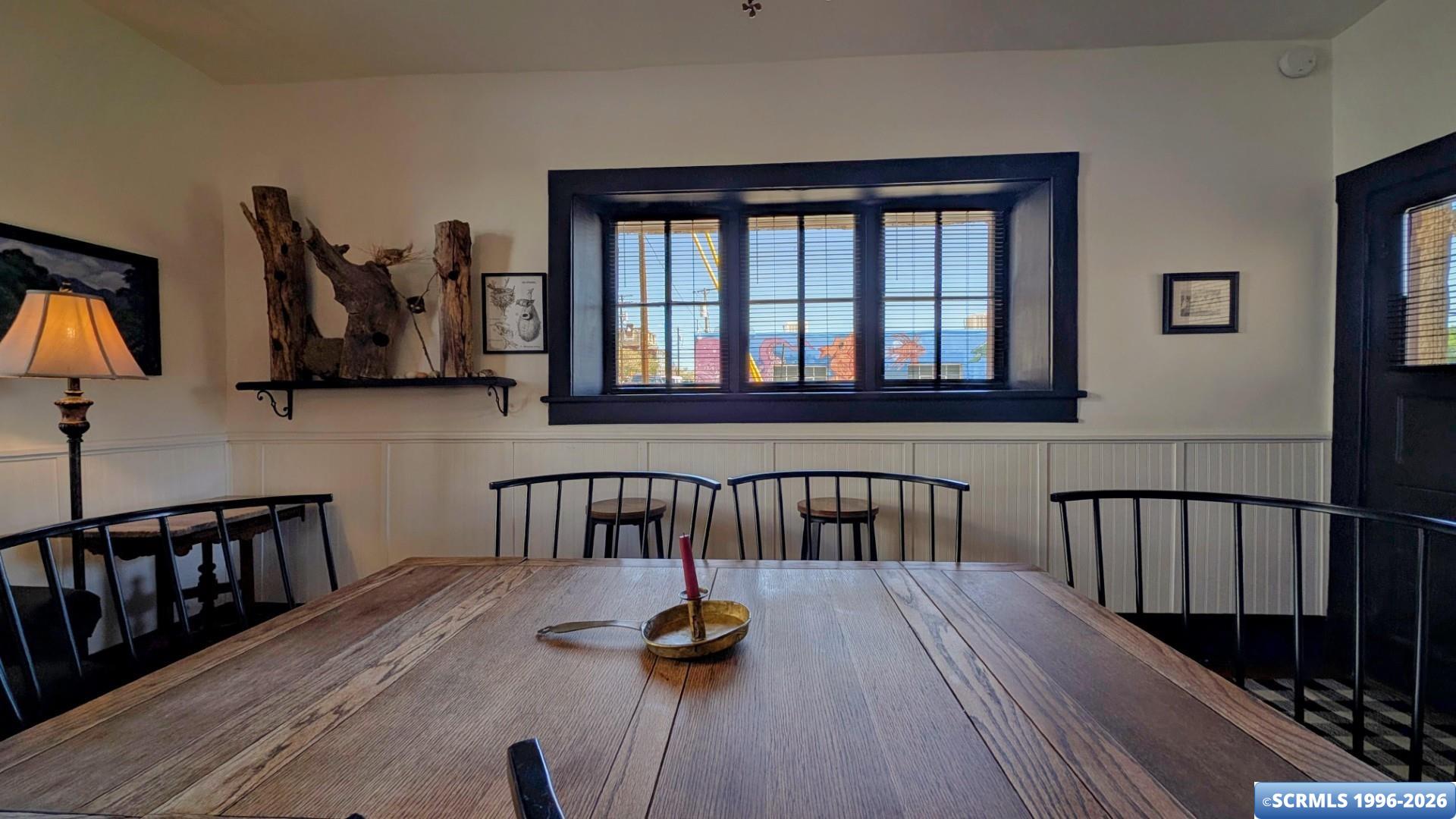 113 W 6th Street, photograph 22