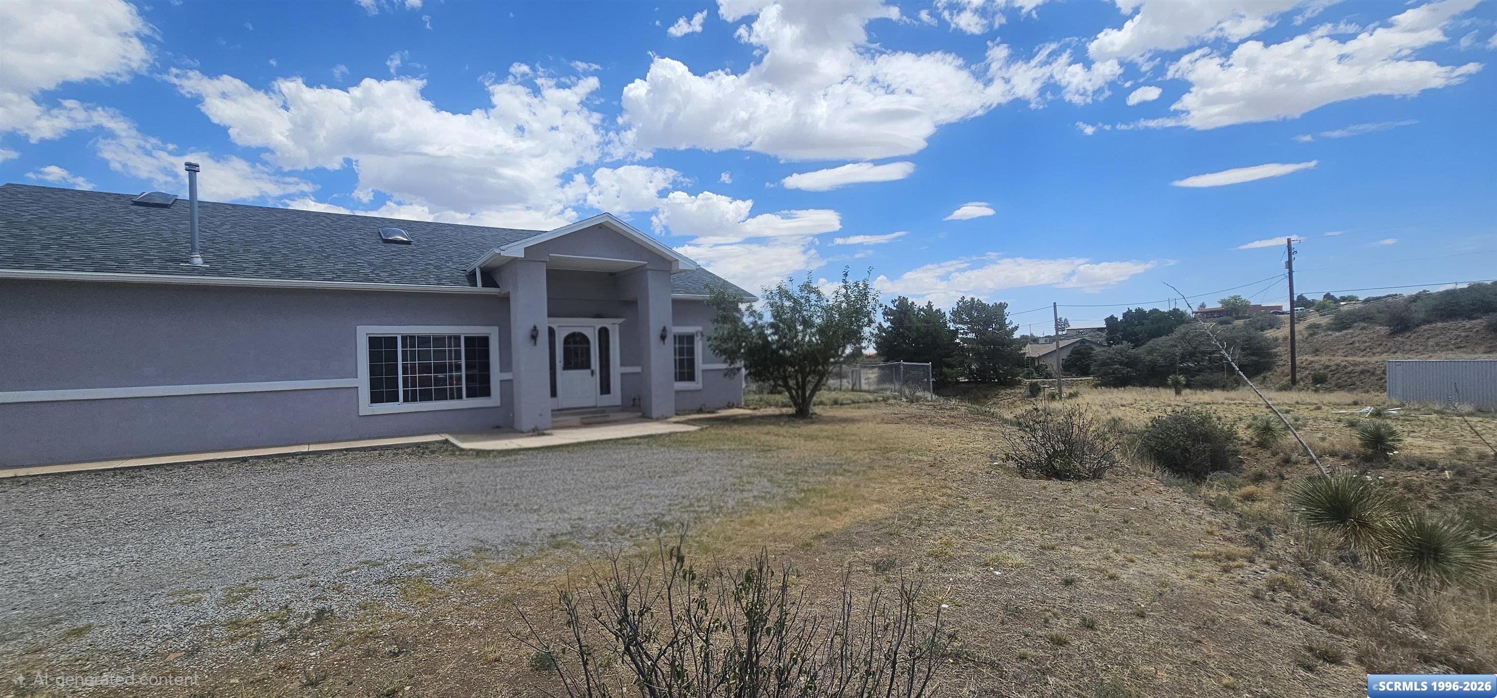 308 Spur Drive, photograph 3