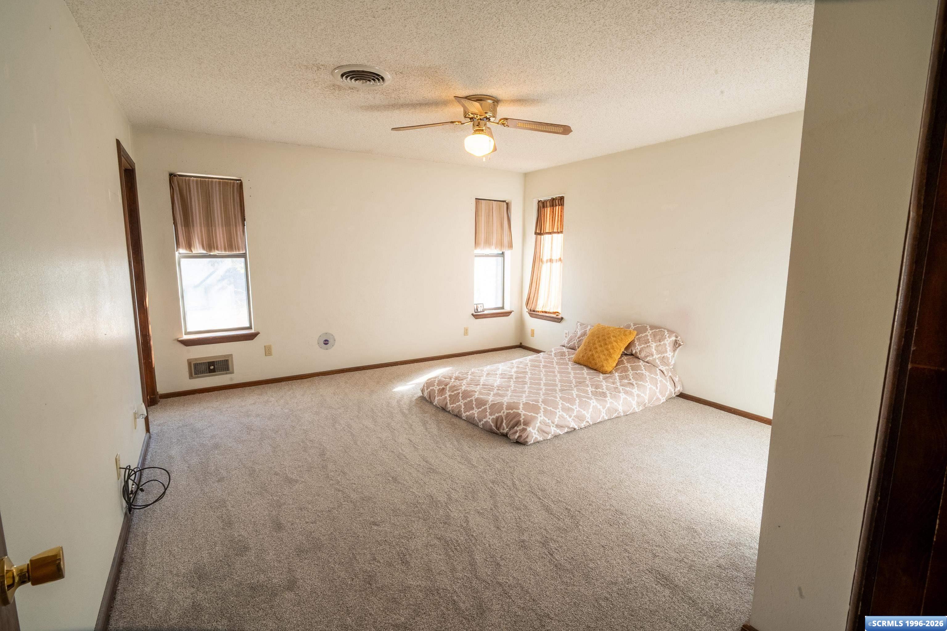 512 Cain Drive, photograph 8