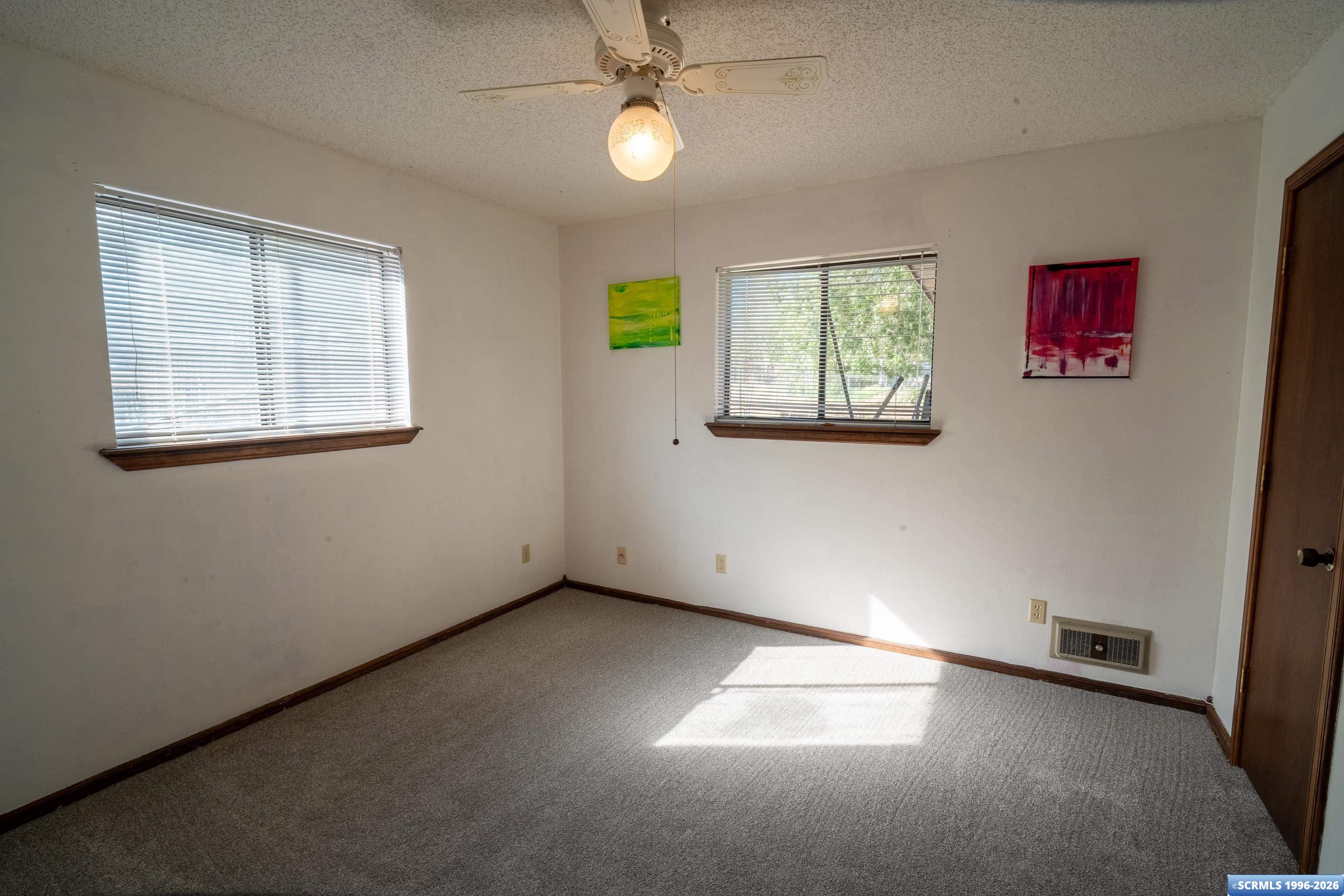 512 Cain Drive, photograph 12