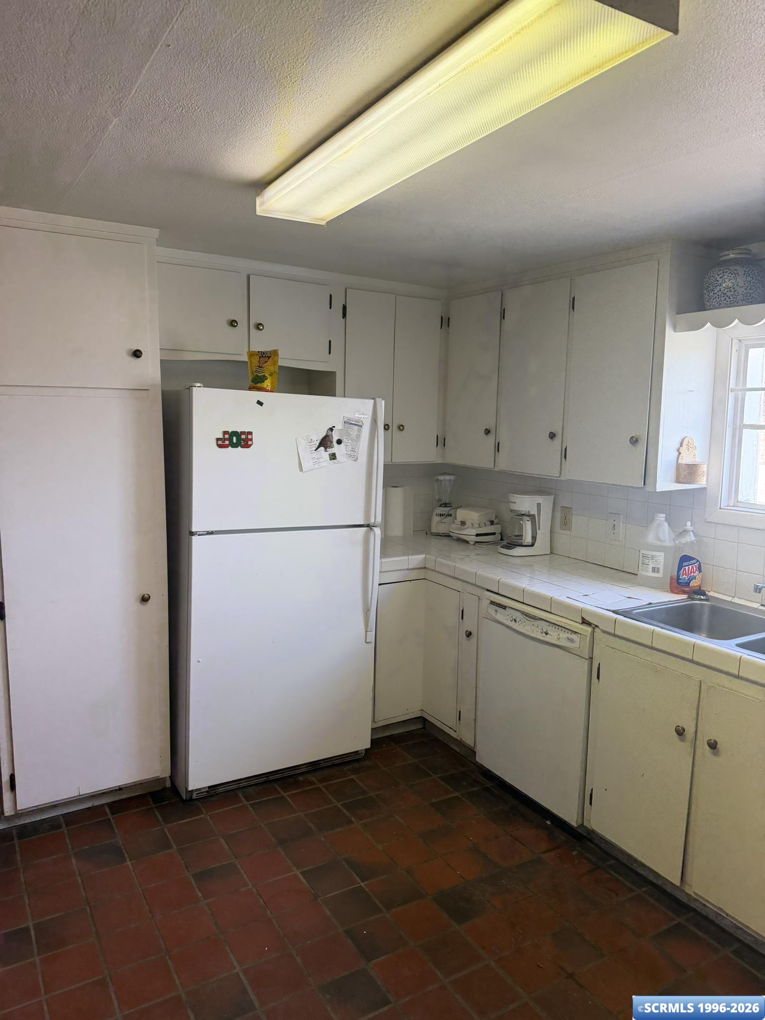 409 E 5th Street, photograph 6
