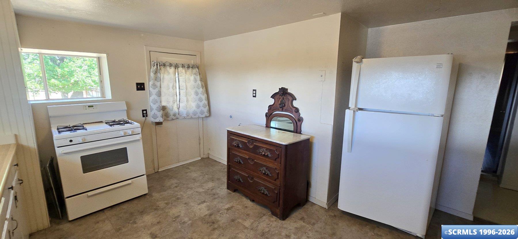 1315 N GOLD ST, photograph 6
