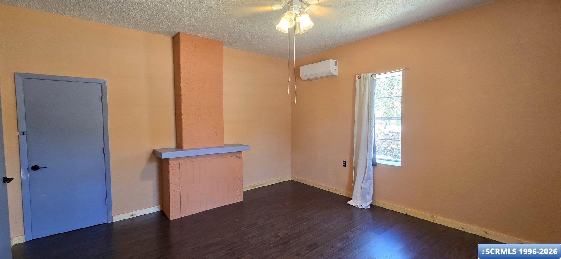 1315 N GOLD ST, photograph 8