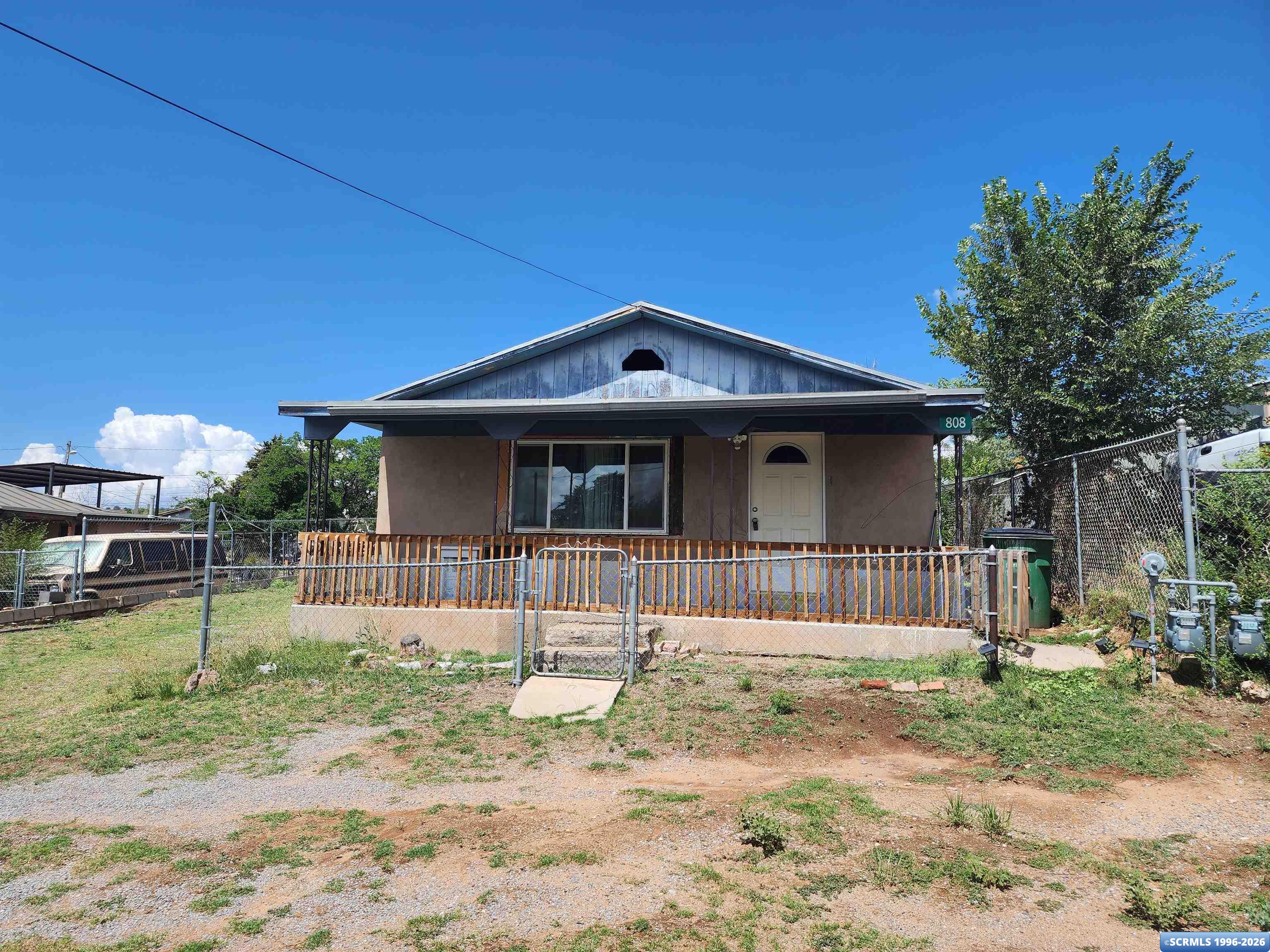 808 James Street, photograph 2