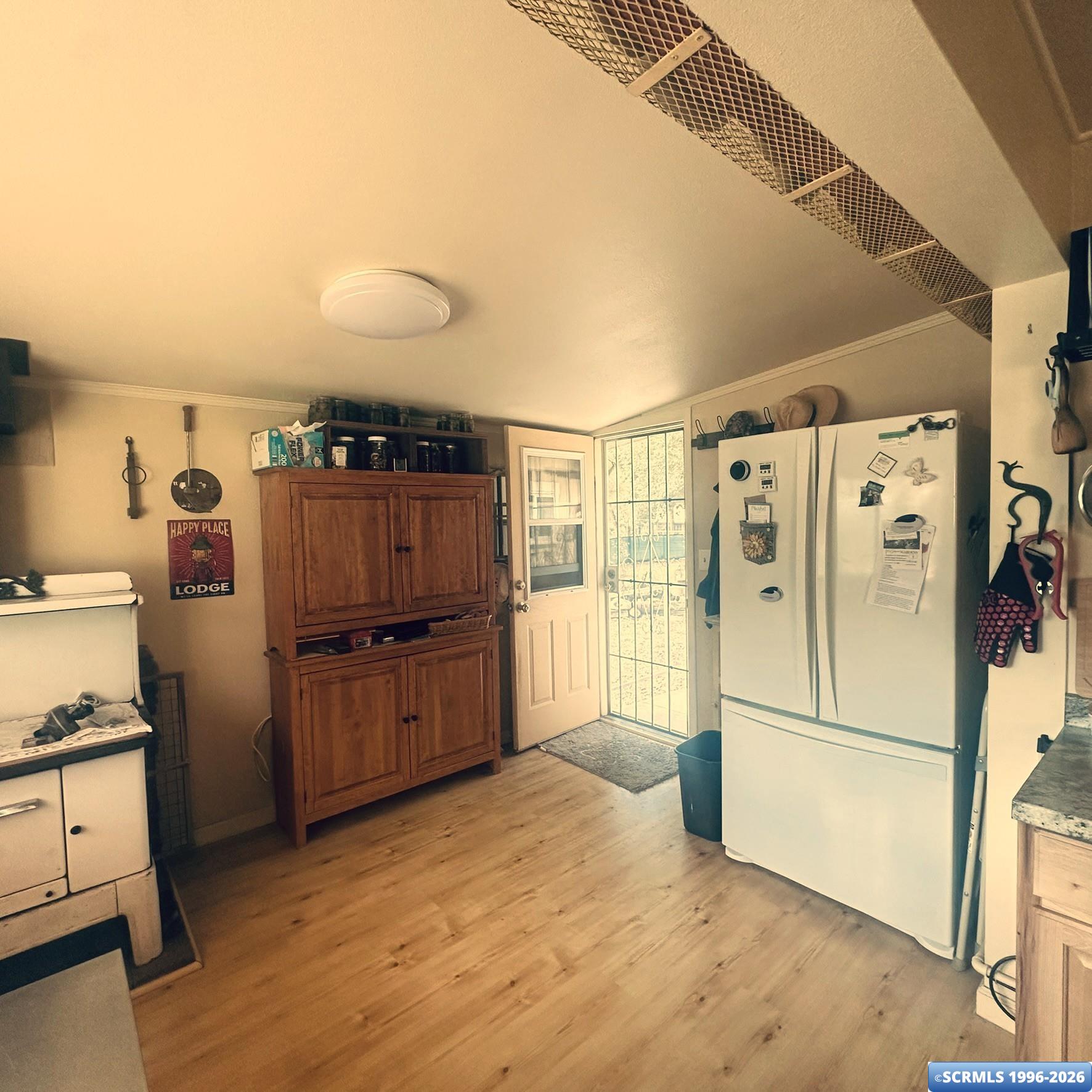8 Whitewater Lane, photograph 13