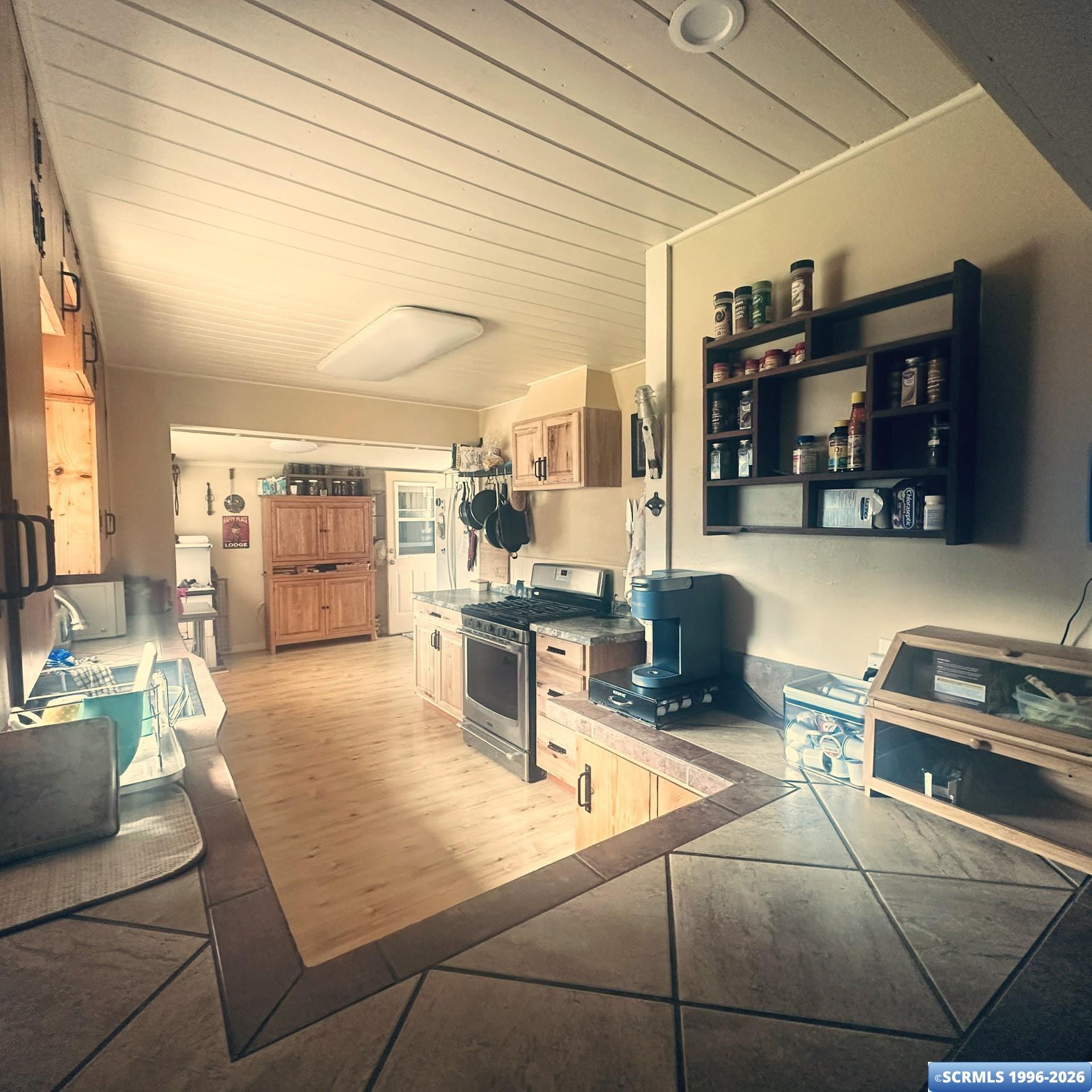8 Whitewater Lane, photograph 12