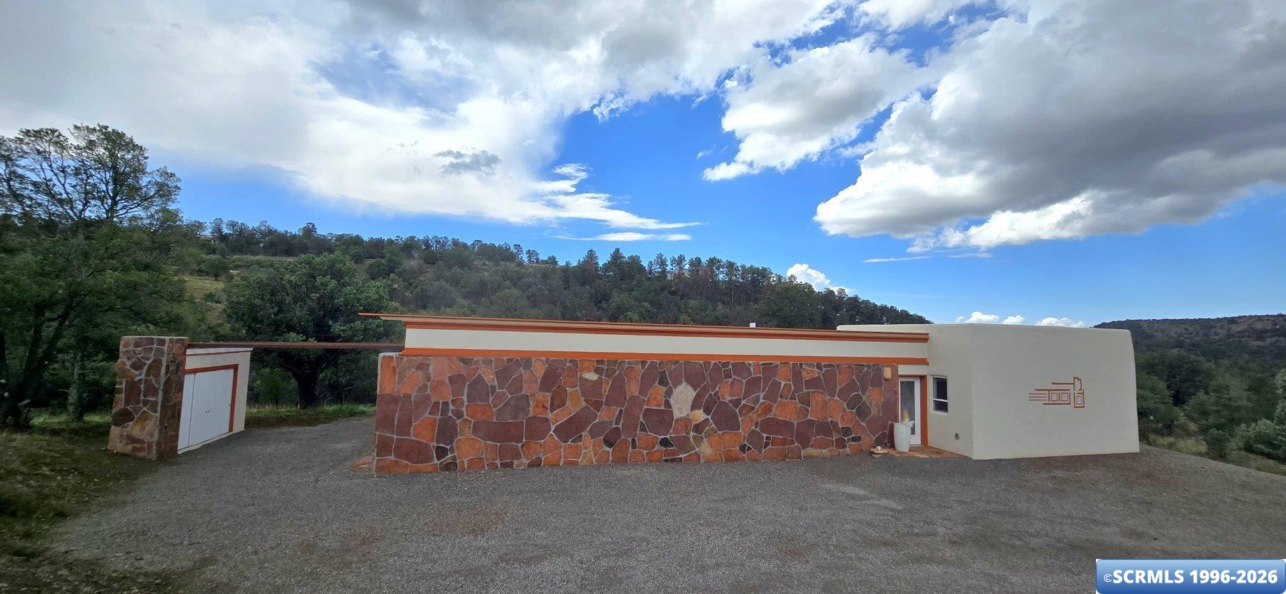 39 VESUVIUS WAY, Silver City