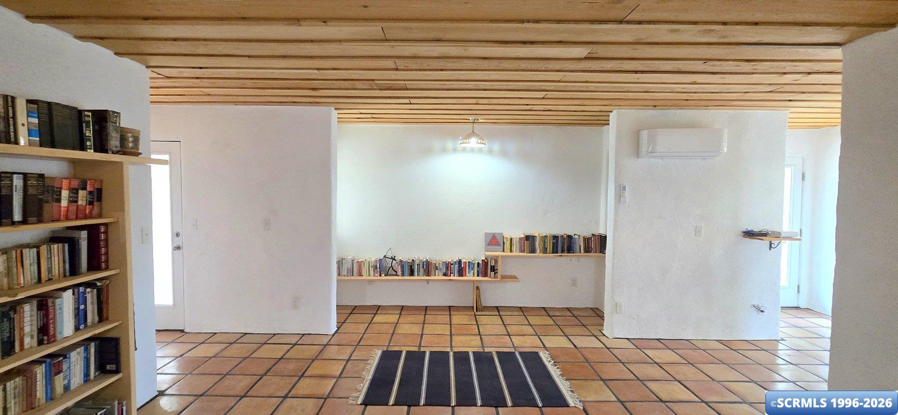 39 VESUVIUS WAY, photograph 6