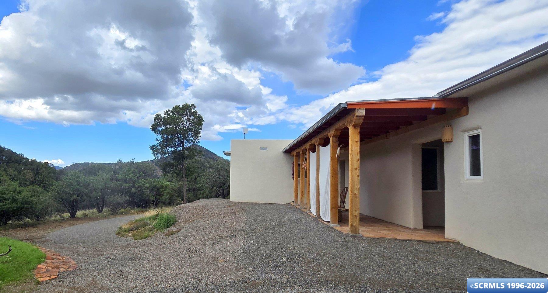 39 VESUVIUS WAY, photograph 32
