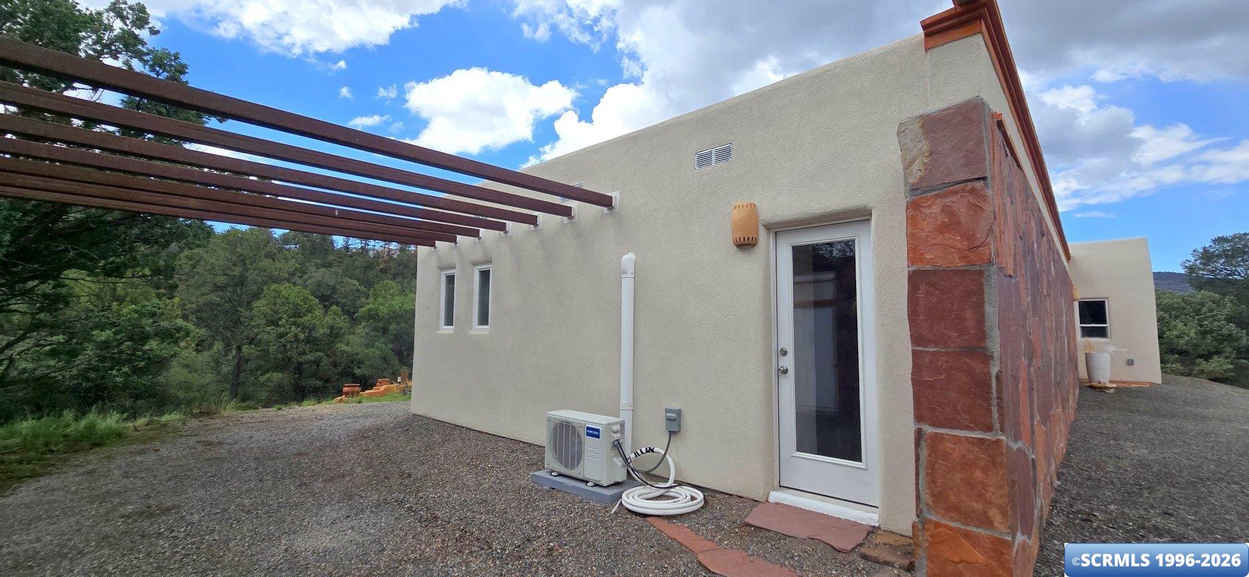 39 VESUVIUS WAY, photograph 34
