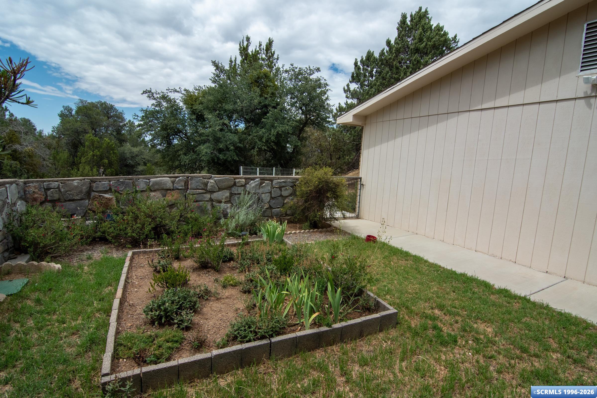 2101 Delk Drive, photograph 3