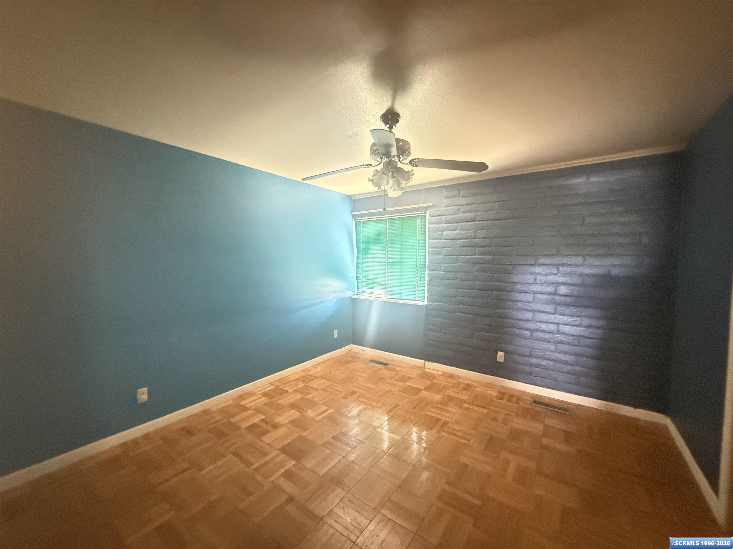 404 Malachite Avenue, photograph 17