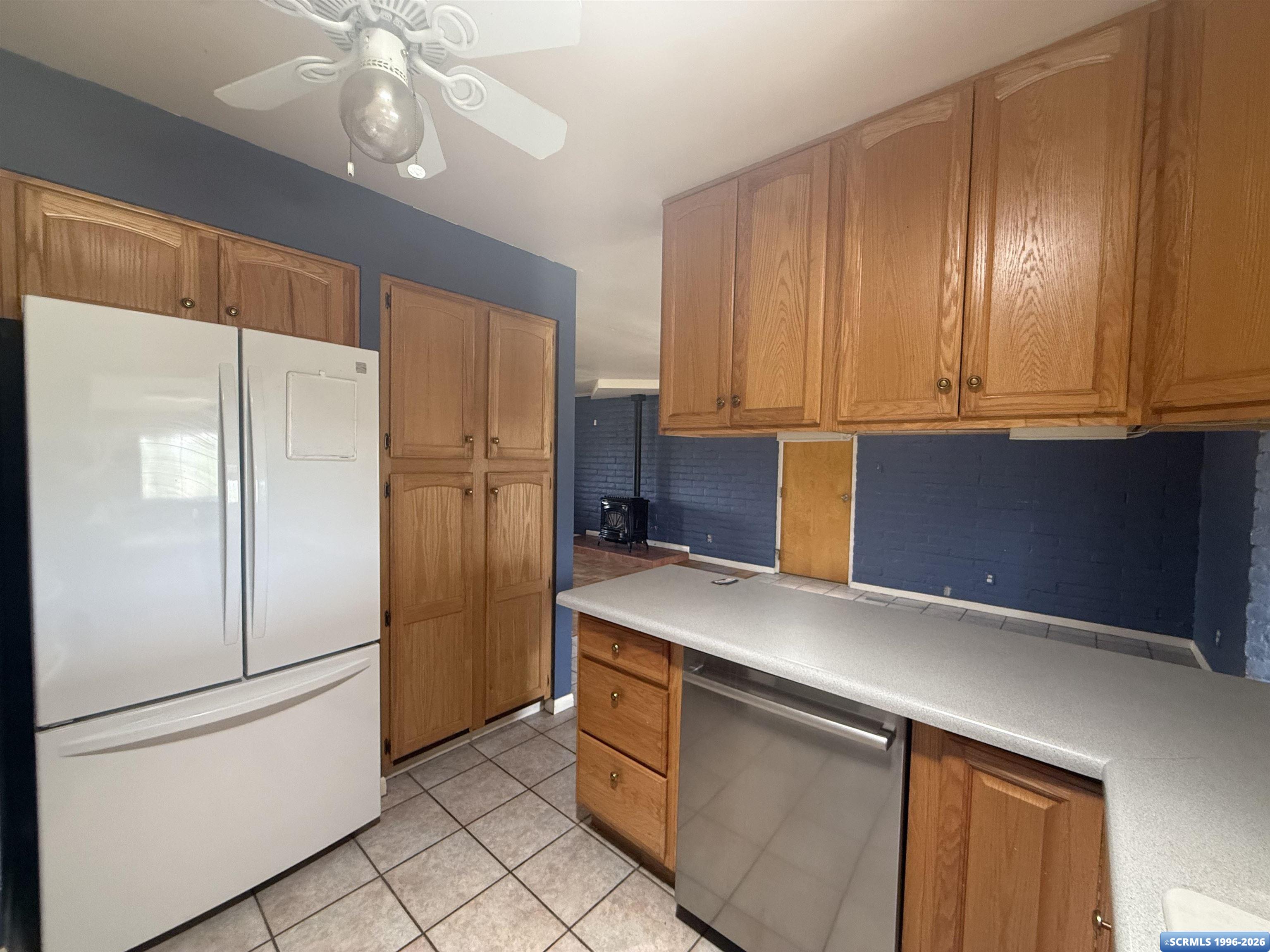 404 Malachite Avenue, photograph 8