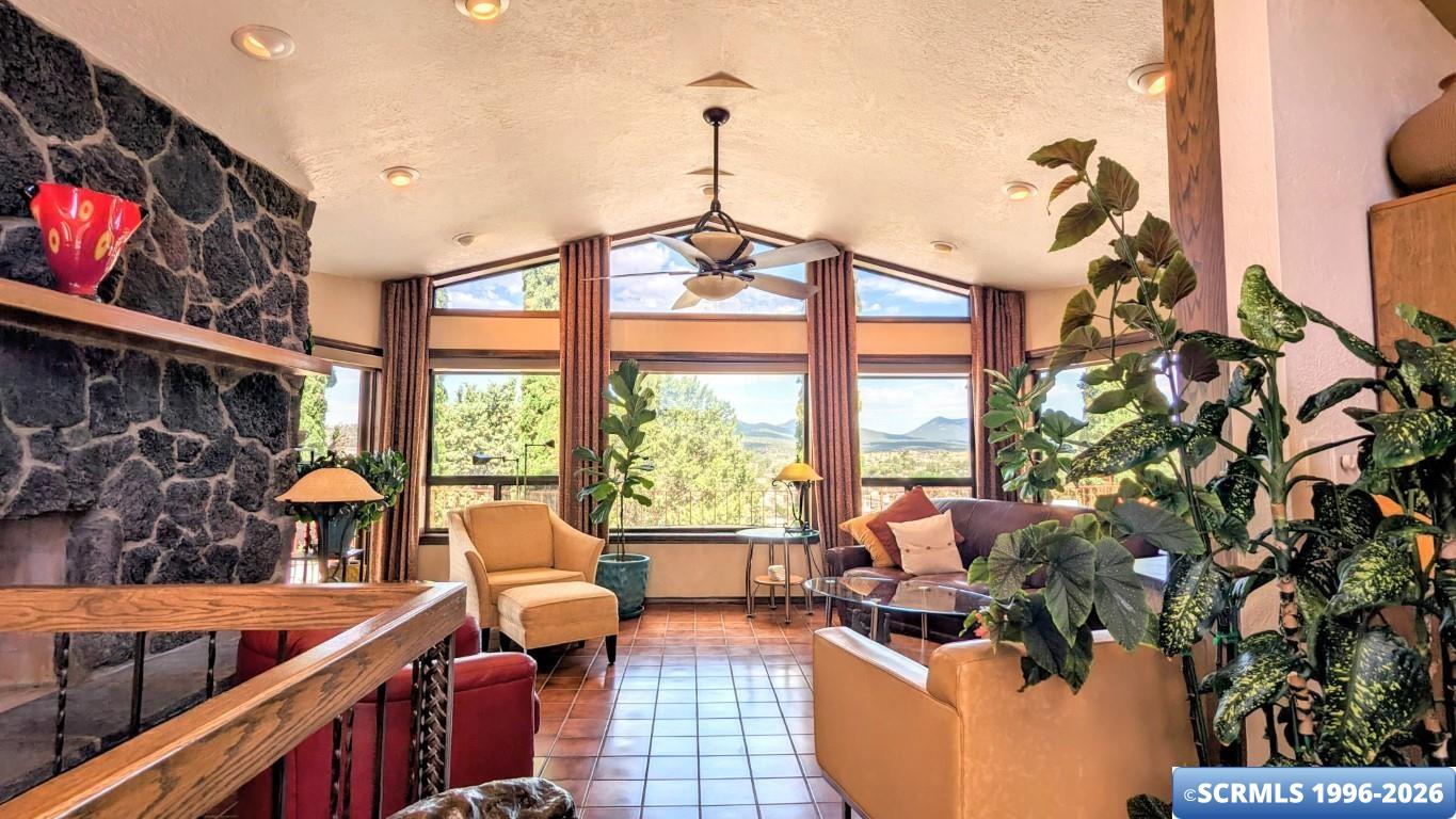 1401 Mountain View Road, photograph 6
