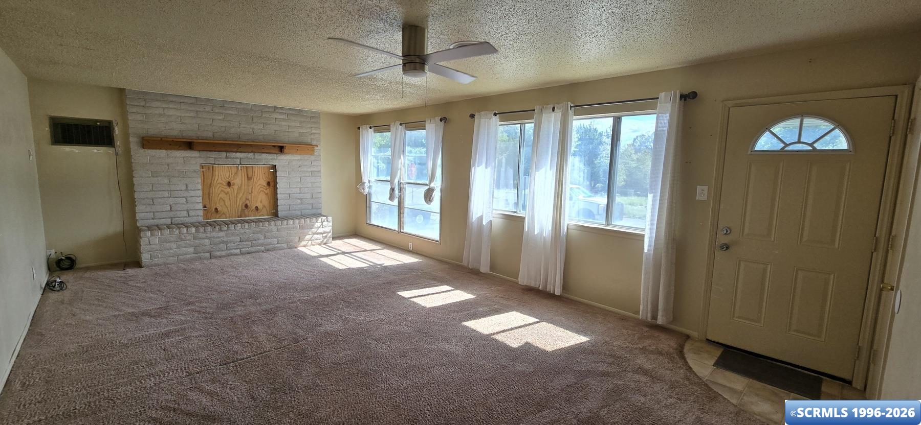 2316 KIMBERLY DR, photograph 2
