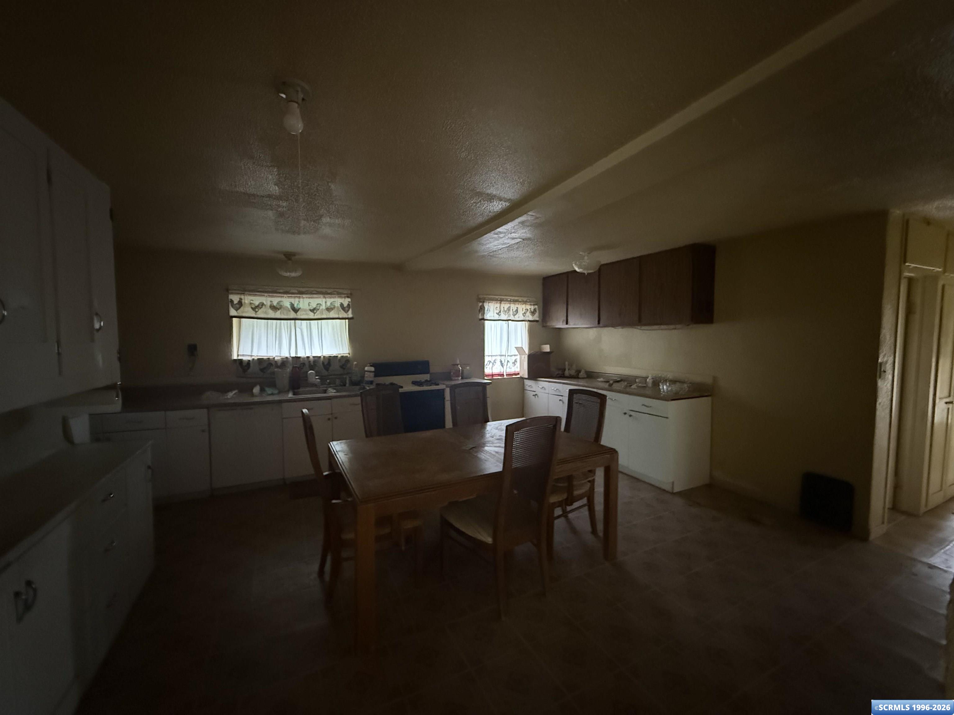 1102 Escondida St, photograph 5