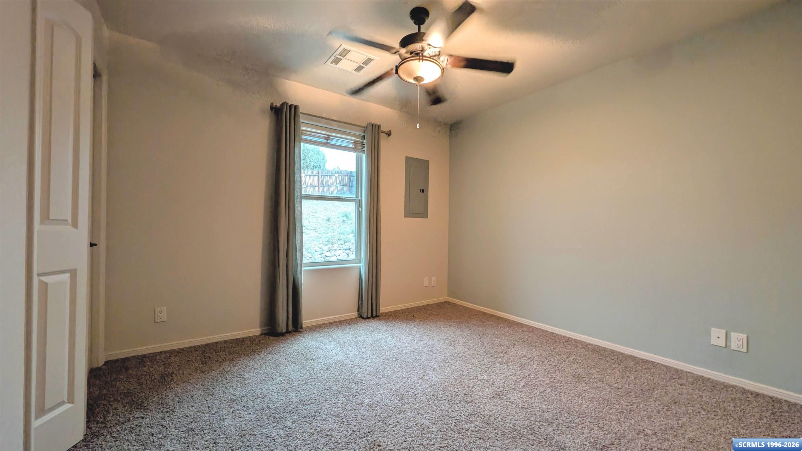 1515 E Pine Street, photograph 14