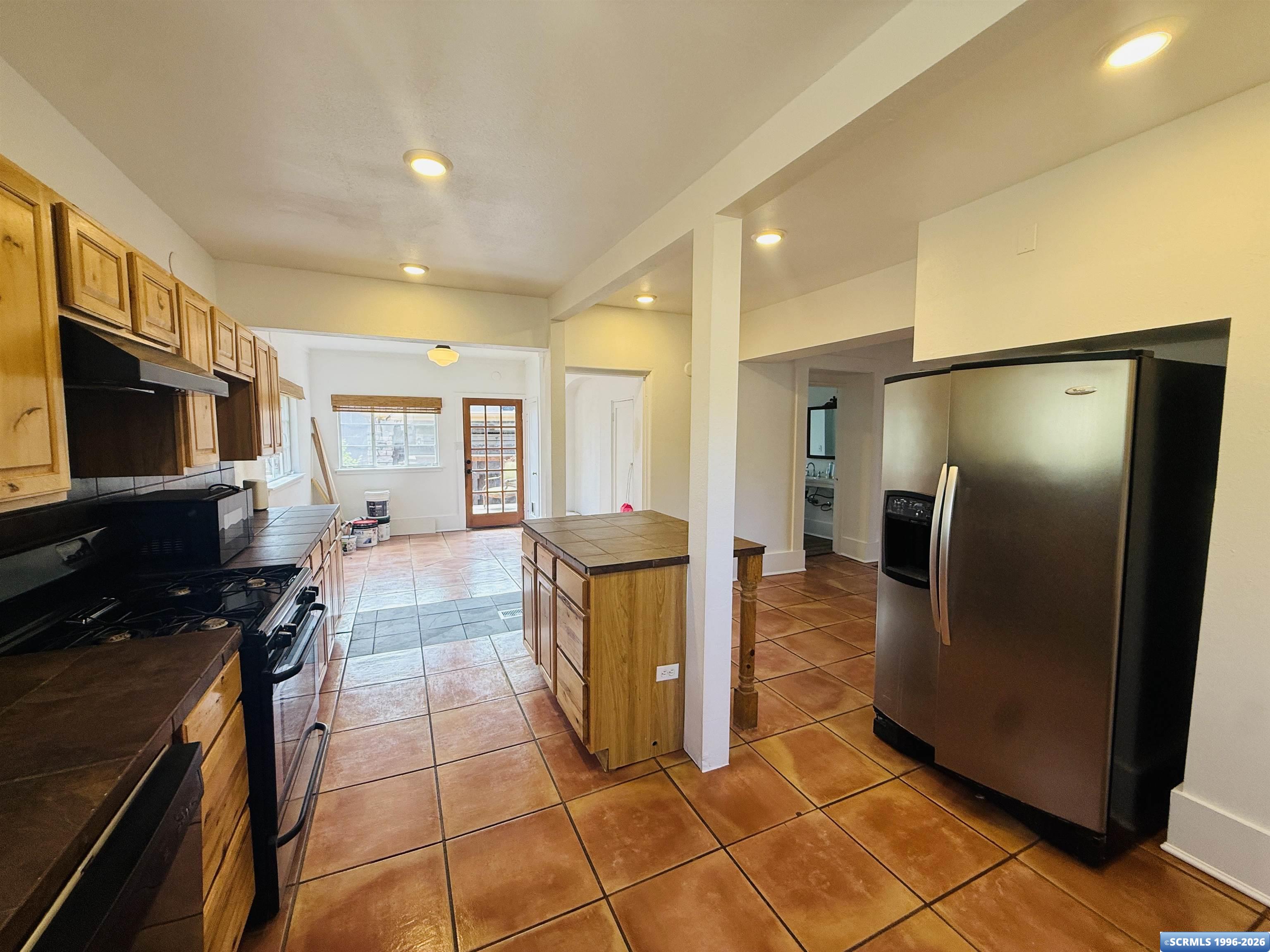 902 N Santa Rita Street, photograph 14