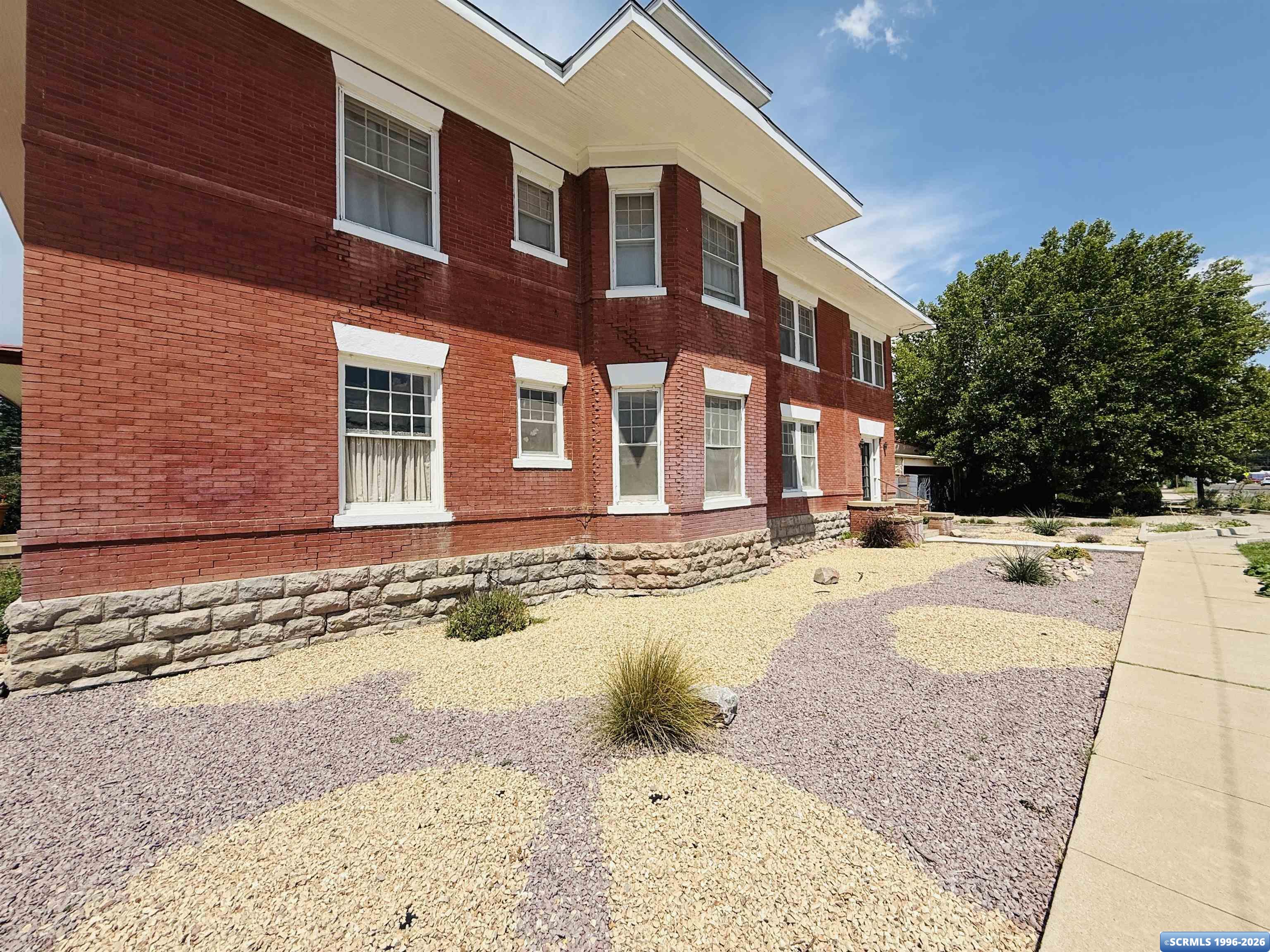 902 N Santa Rita Street, photograph 24