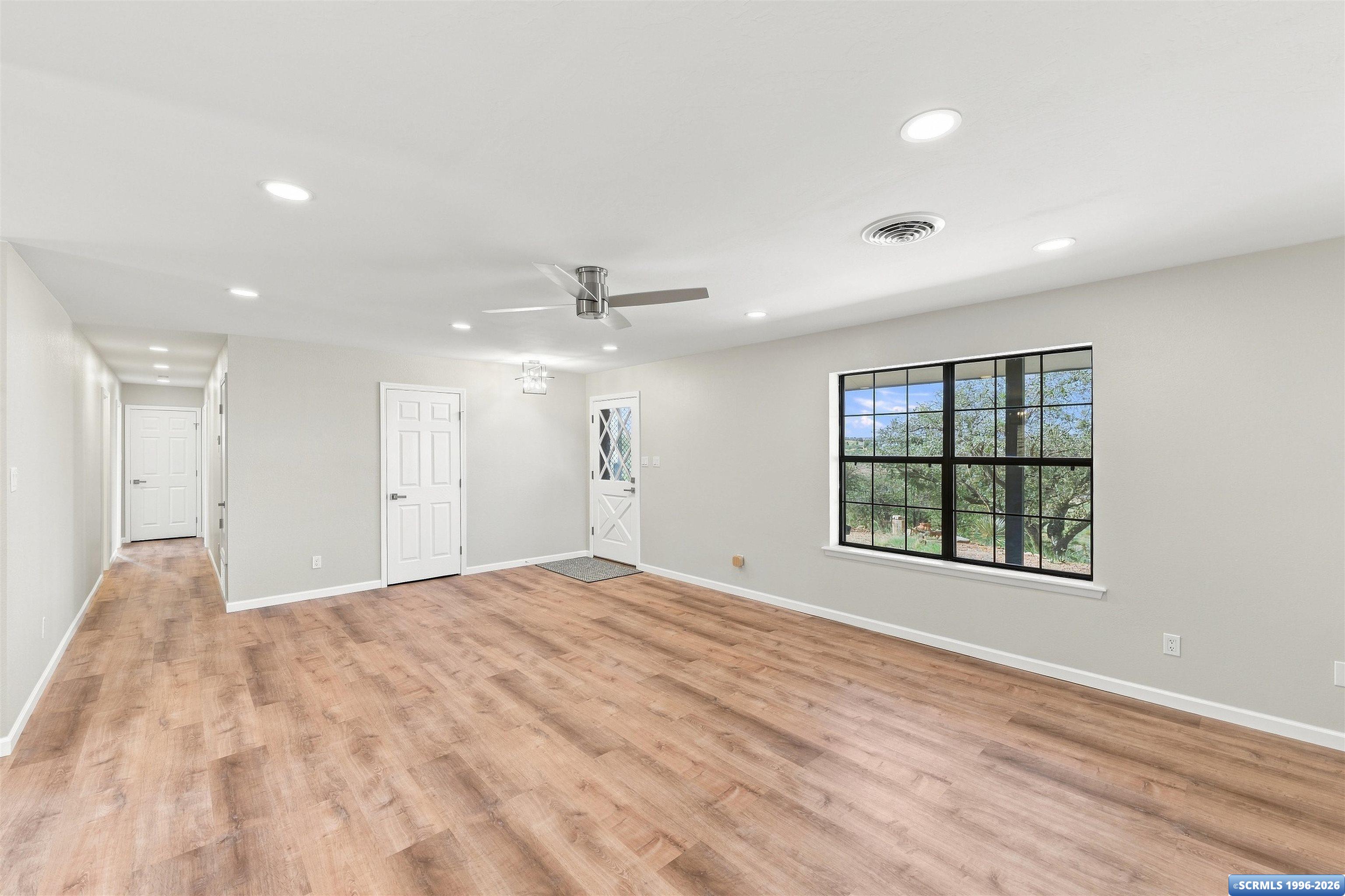 42 Cullum Drive, photograph 6
