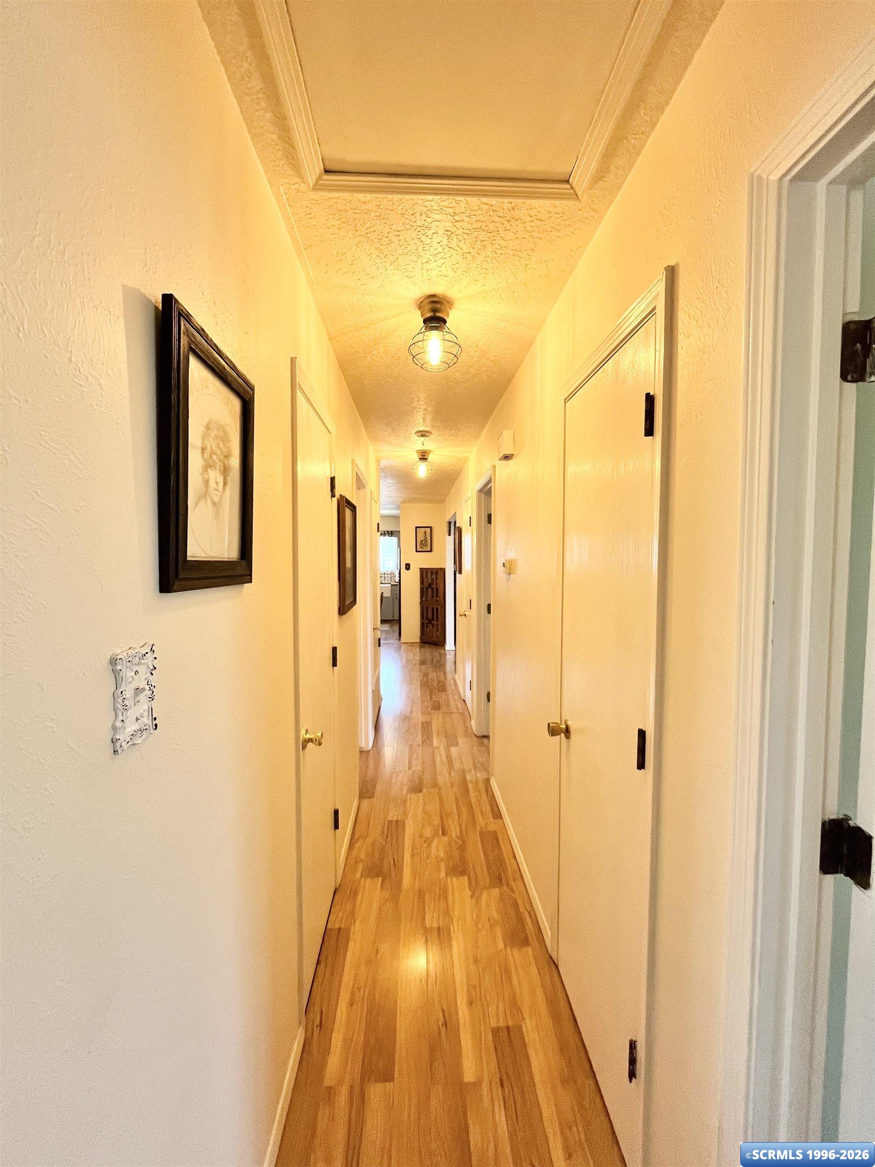 3613 N Swan Street, photograph 19