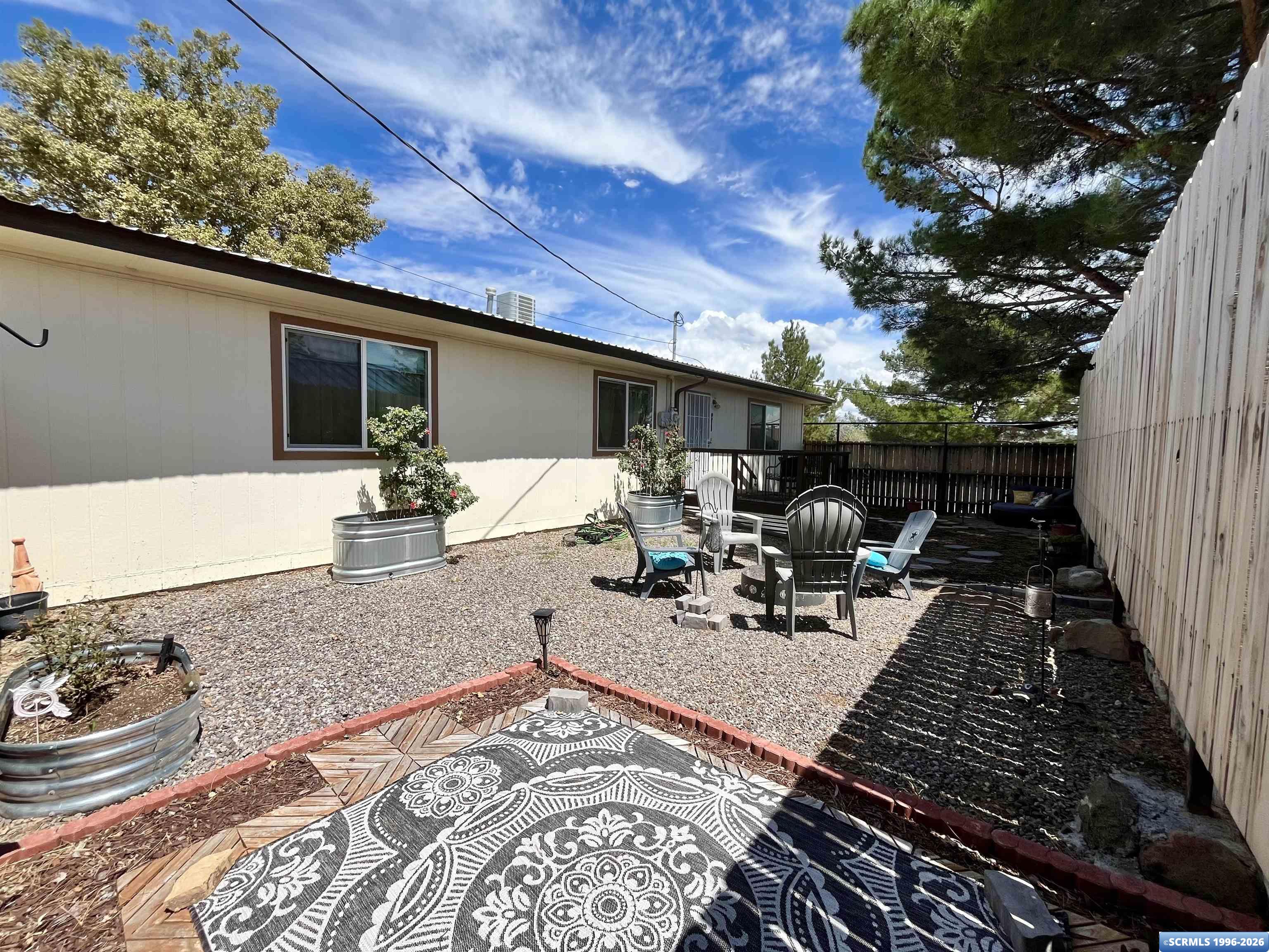 3613 N Swan Street, photograph 11