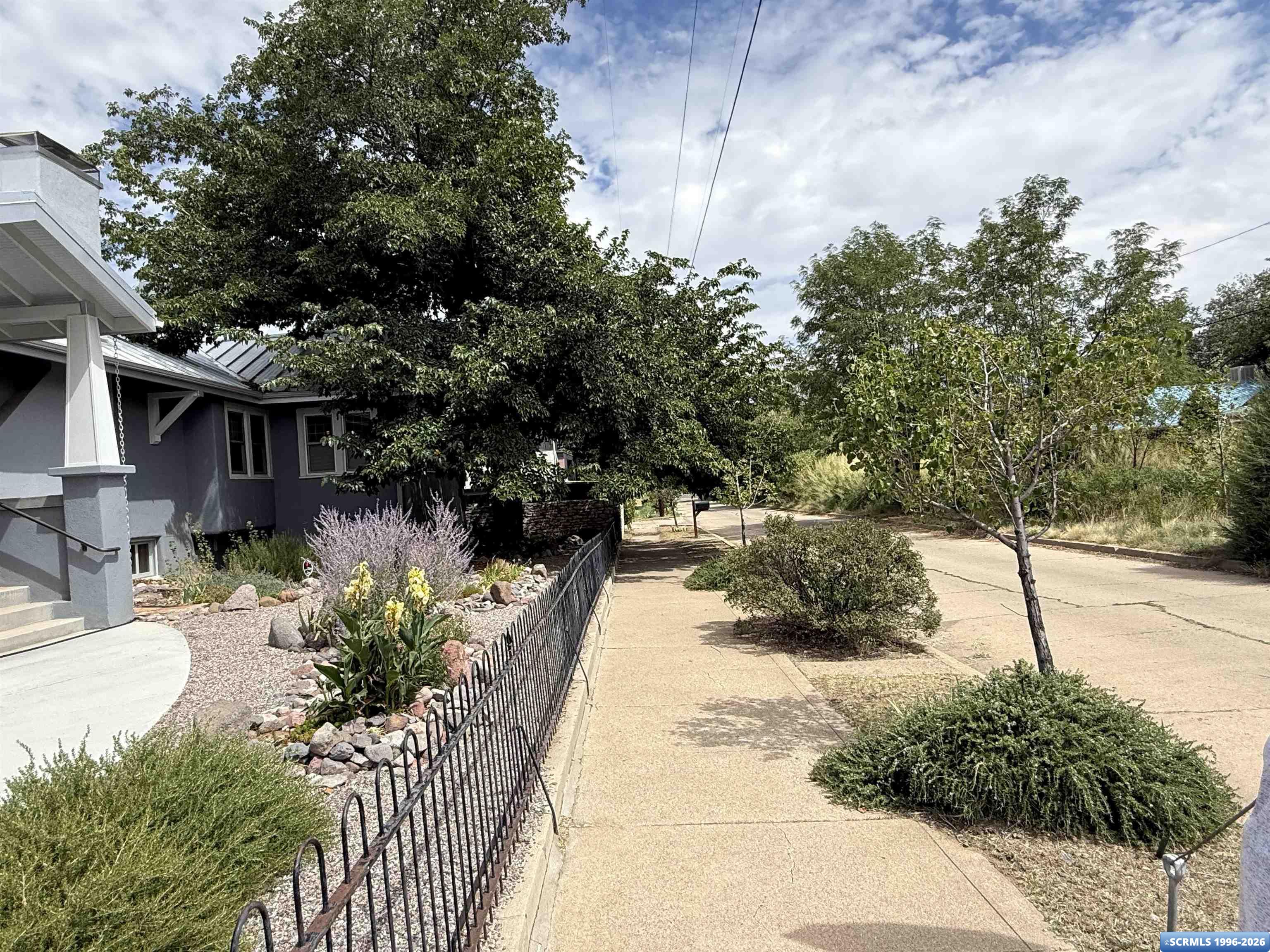 1002 Santa Rita Street, photograph 47
