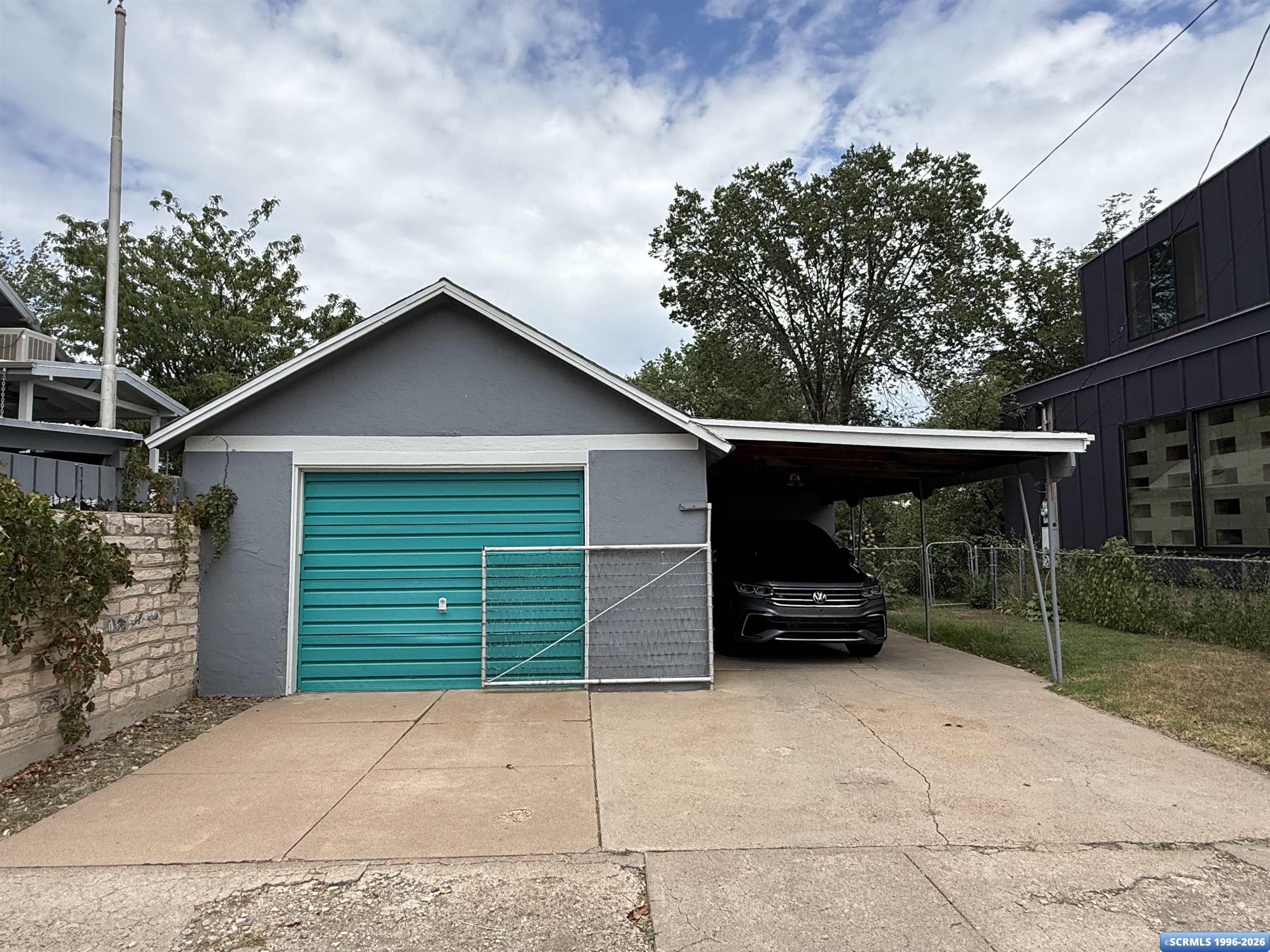 1002 Santa Rita Street, photograph 39