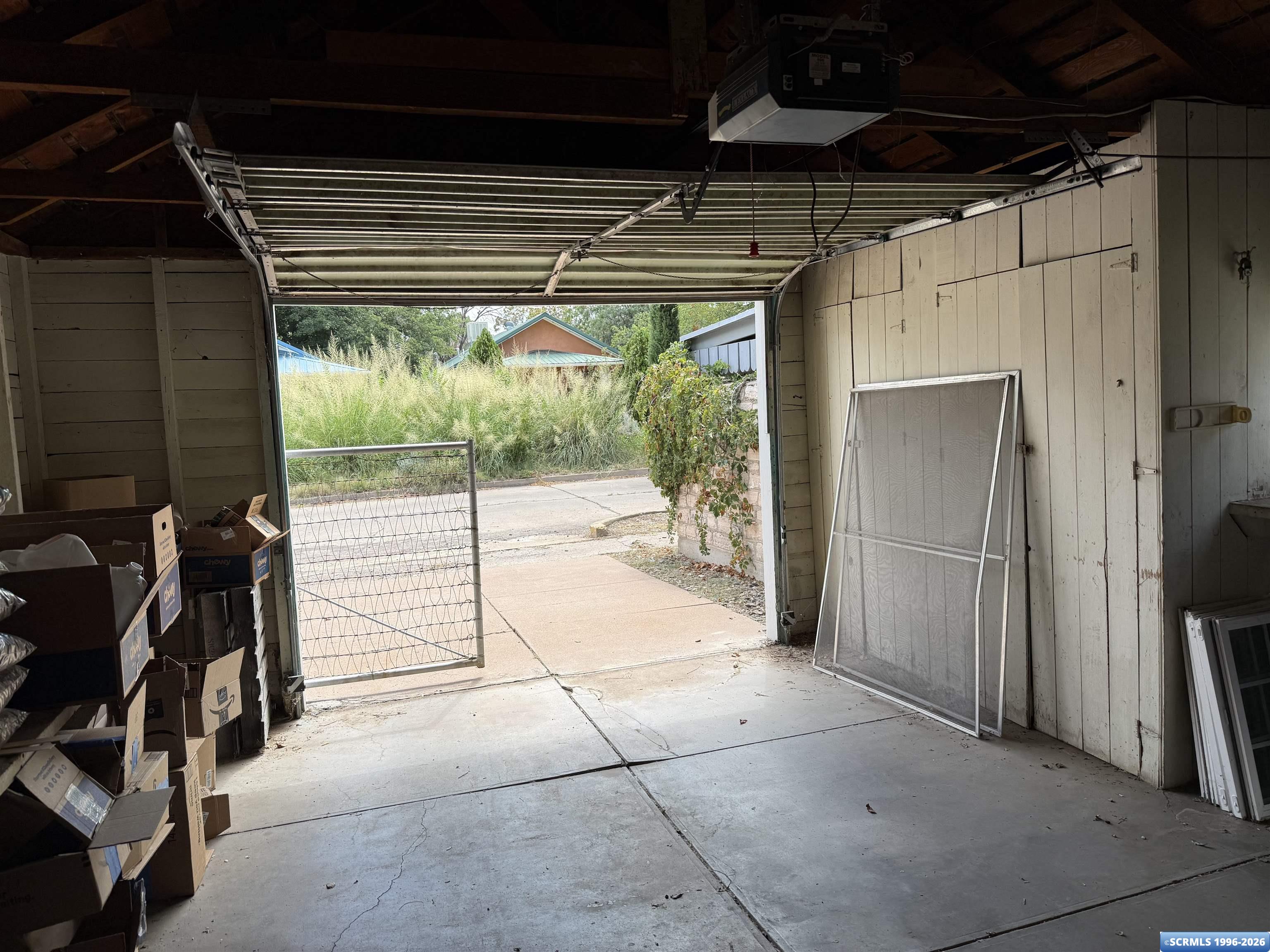 1002 Santa Rita Street, photograph 41