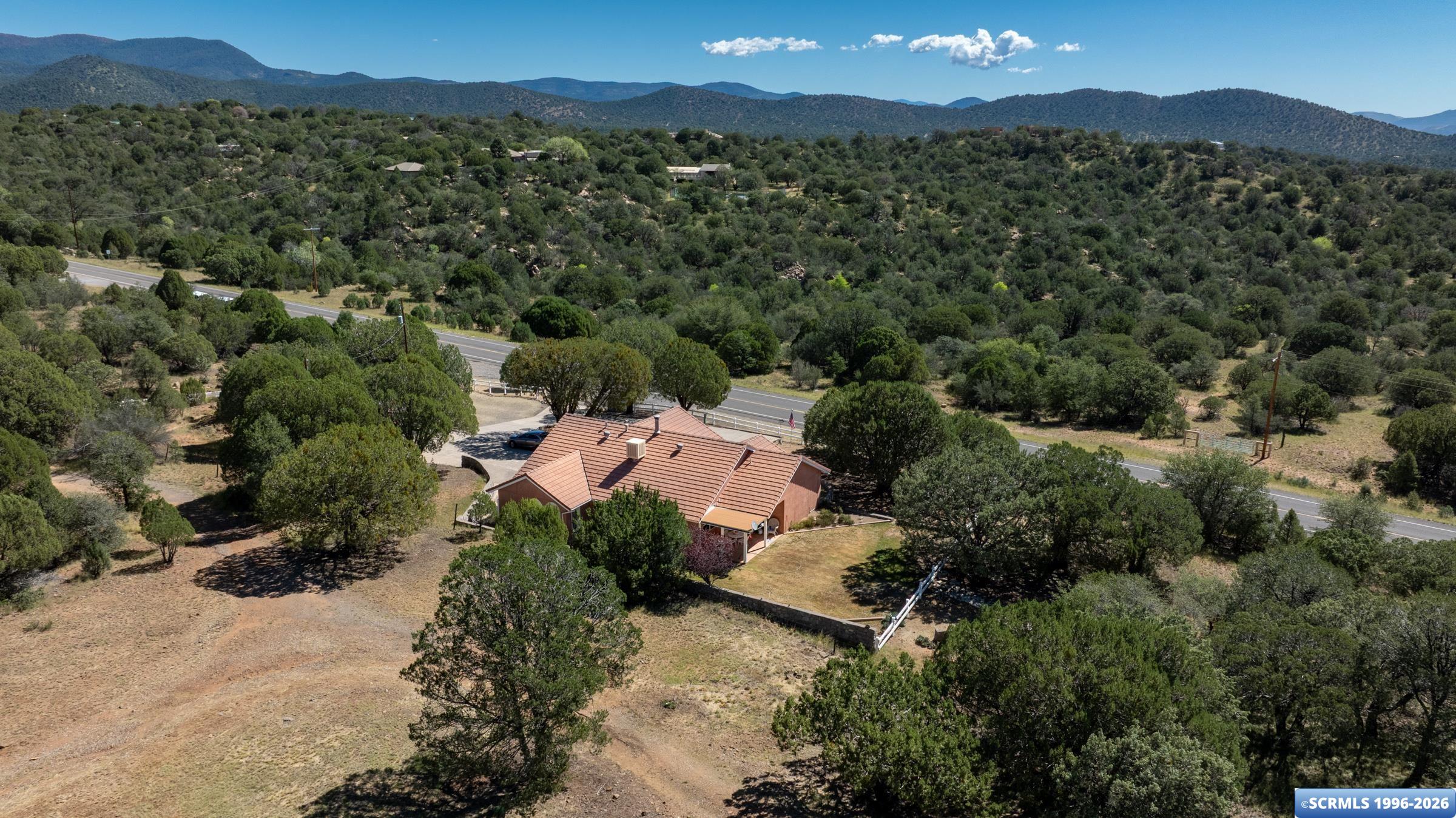 4601 Highway 15, photograph 4
