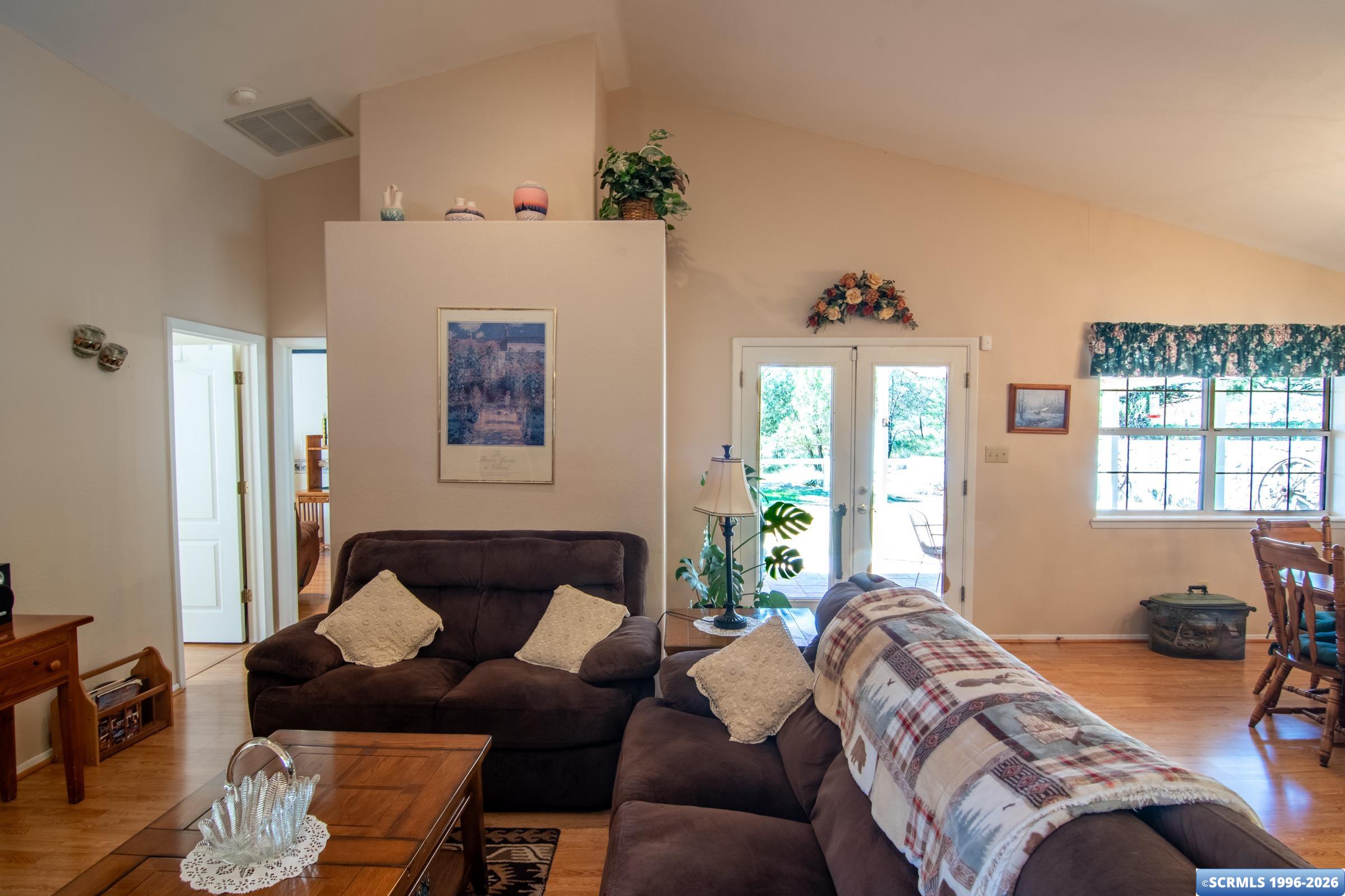 4601 Highway 15, photograph 8