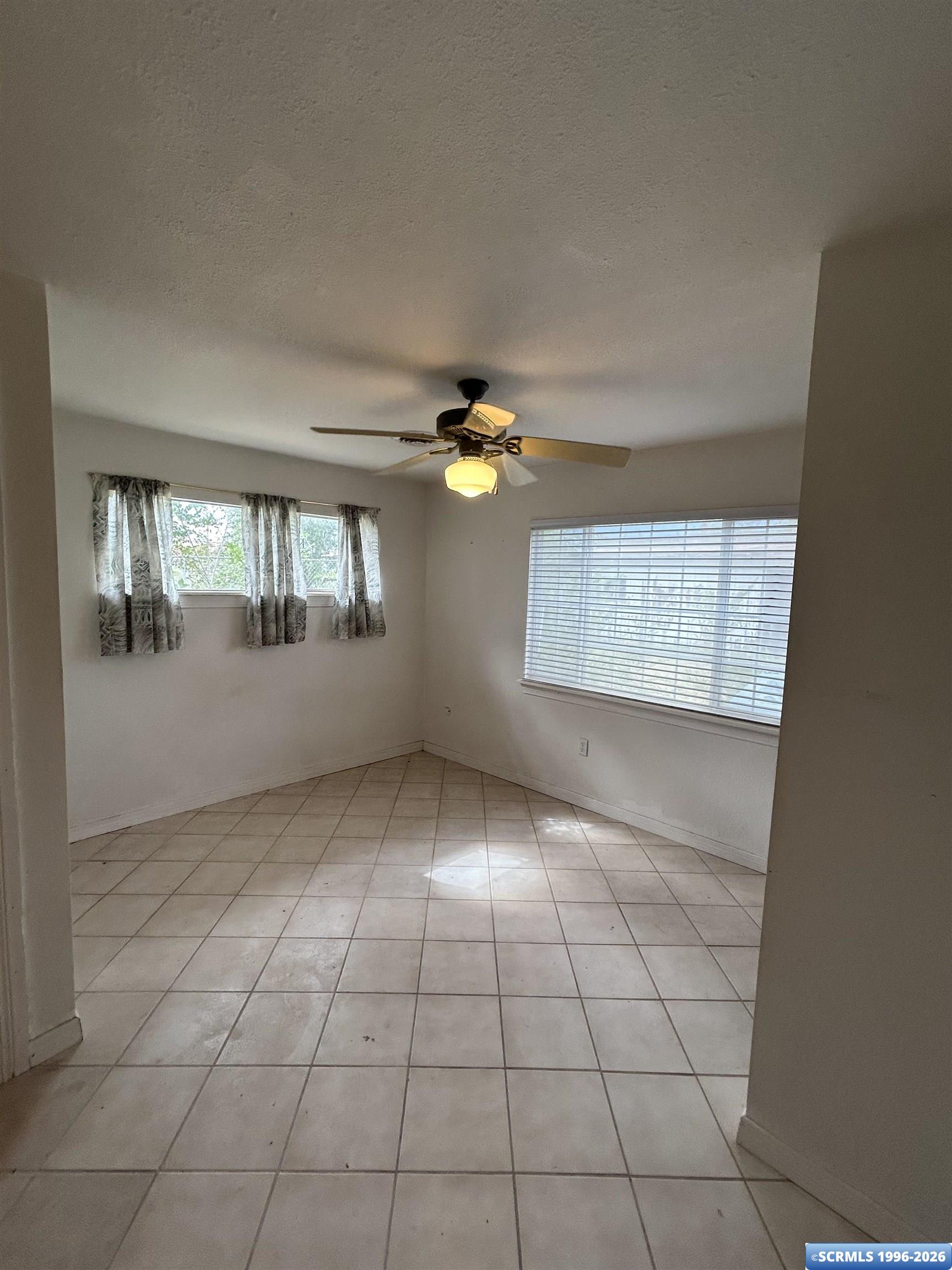 305 Santa Rita Street, photograph 12