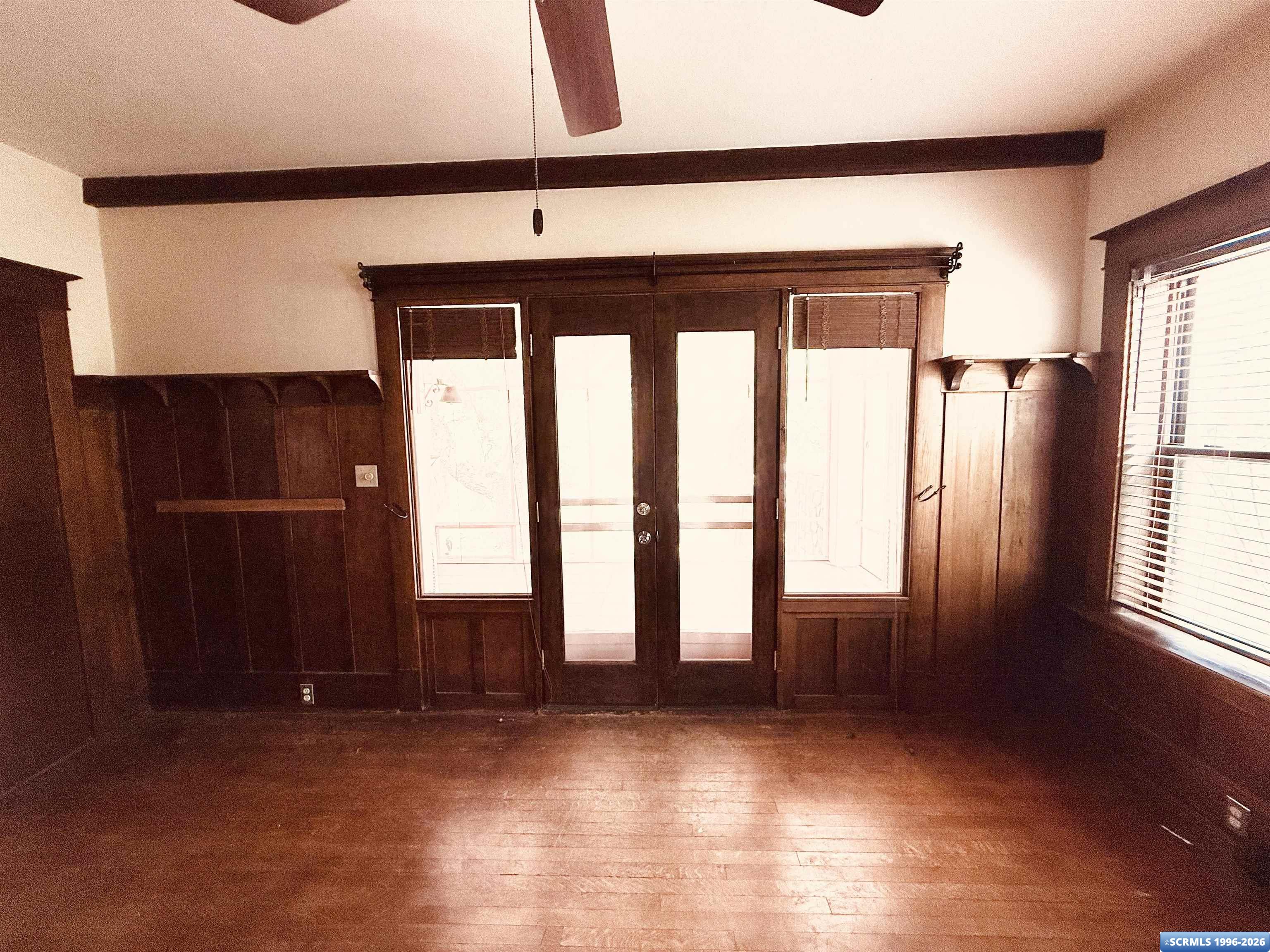 15 Jasper, photograph 10