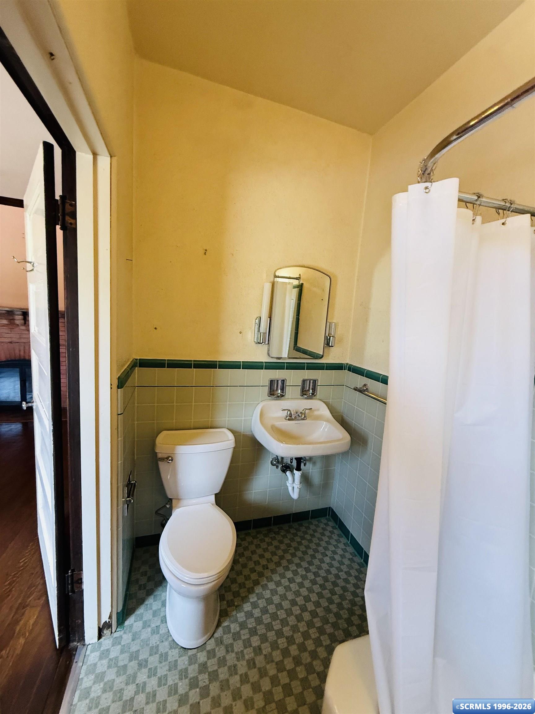 15 Jasper, photograph 18