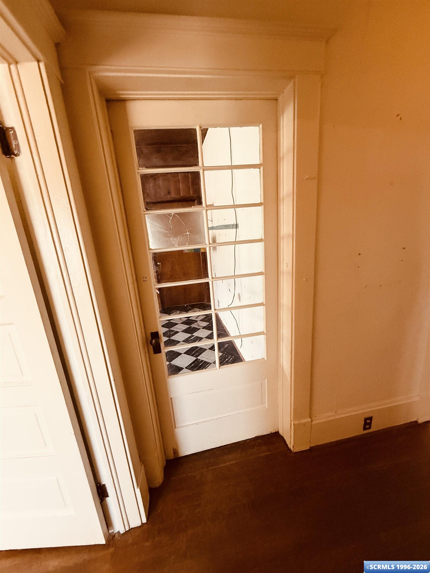 15 Jasper, photograph 23