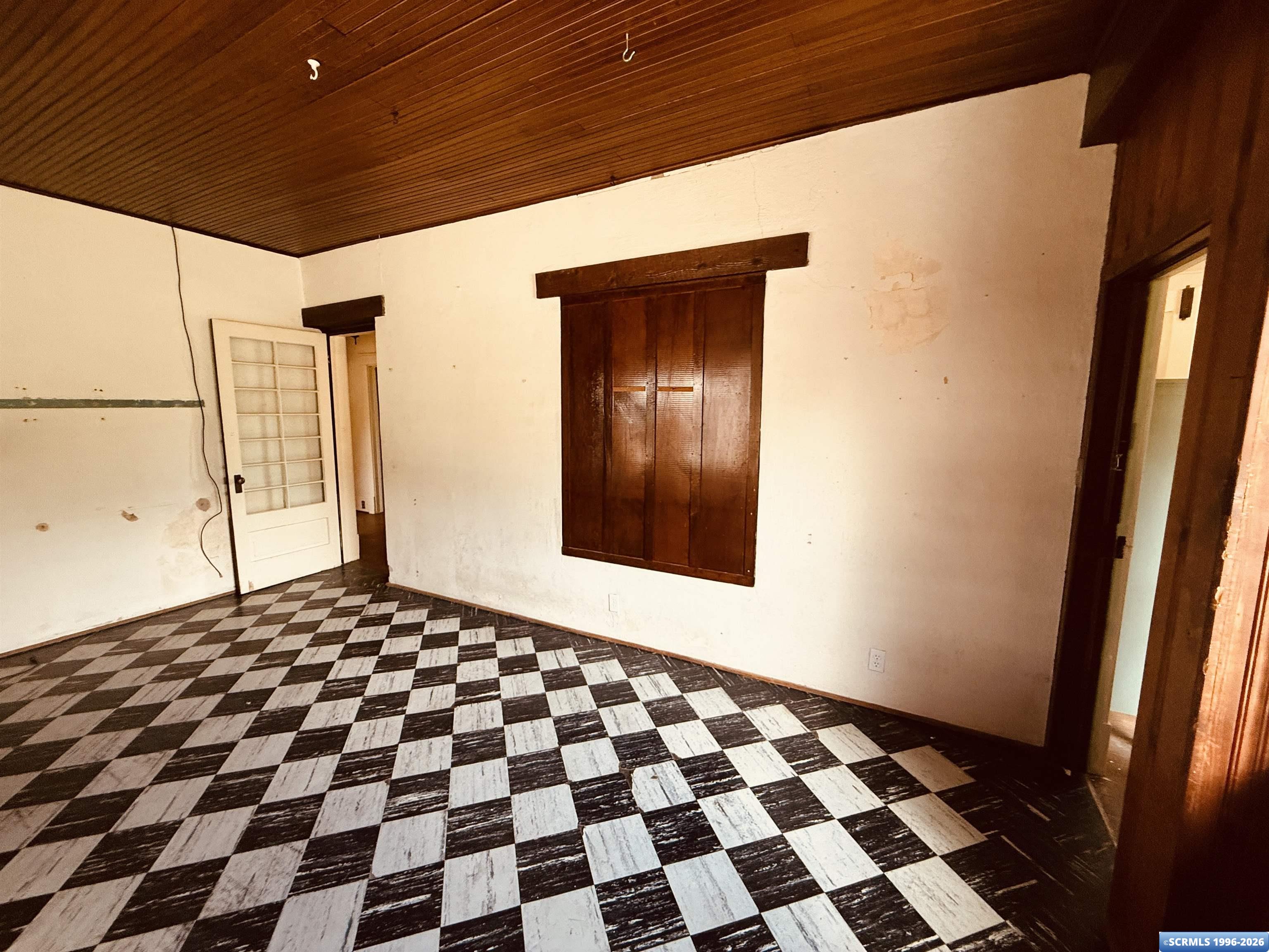 15 Jasper, photograph 25