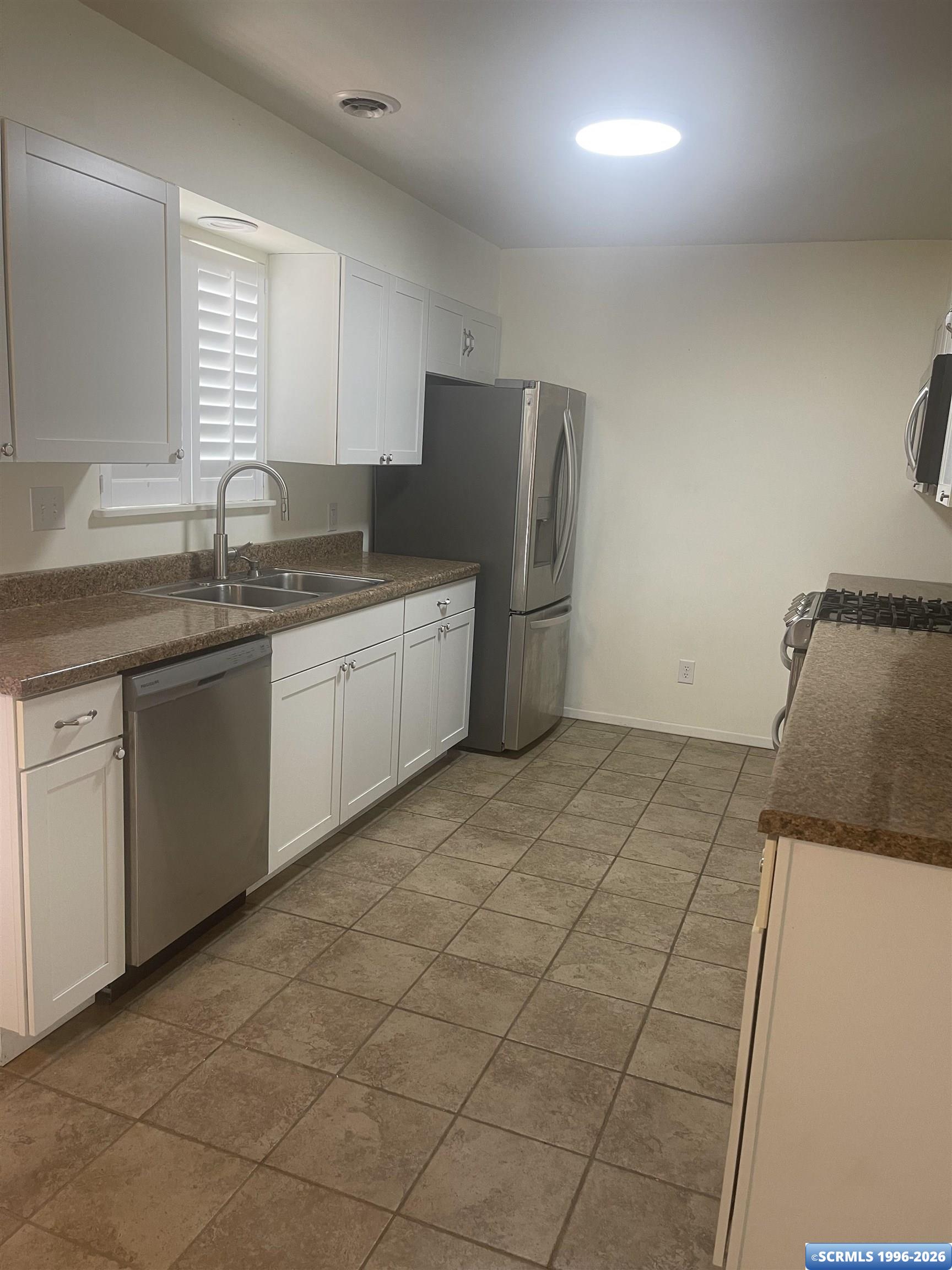 2333 Kimberly, photograph 18